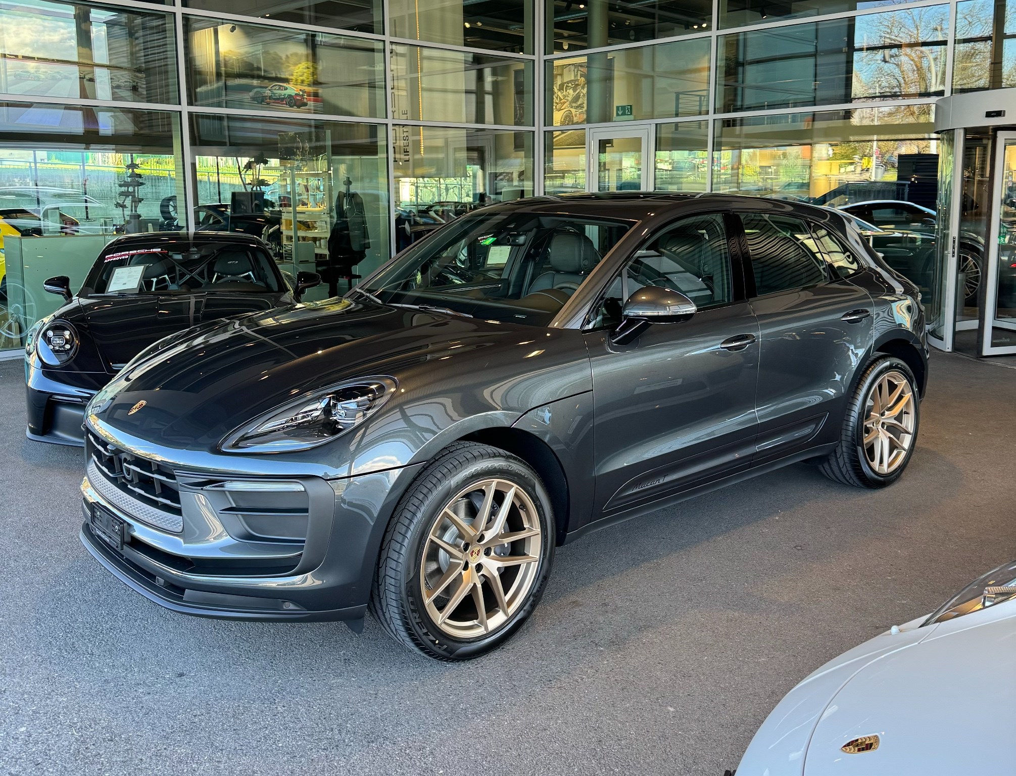 PORSCHE Macan T PDK