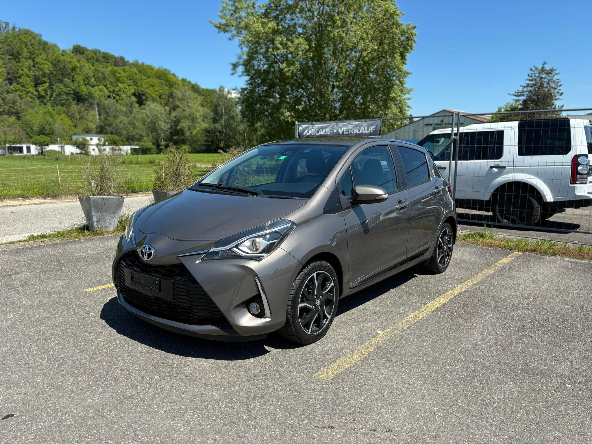 TOYOTA Yaris 1.5 Comfort