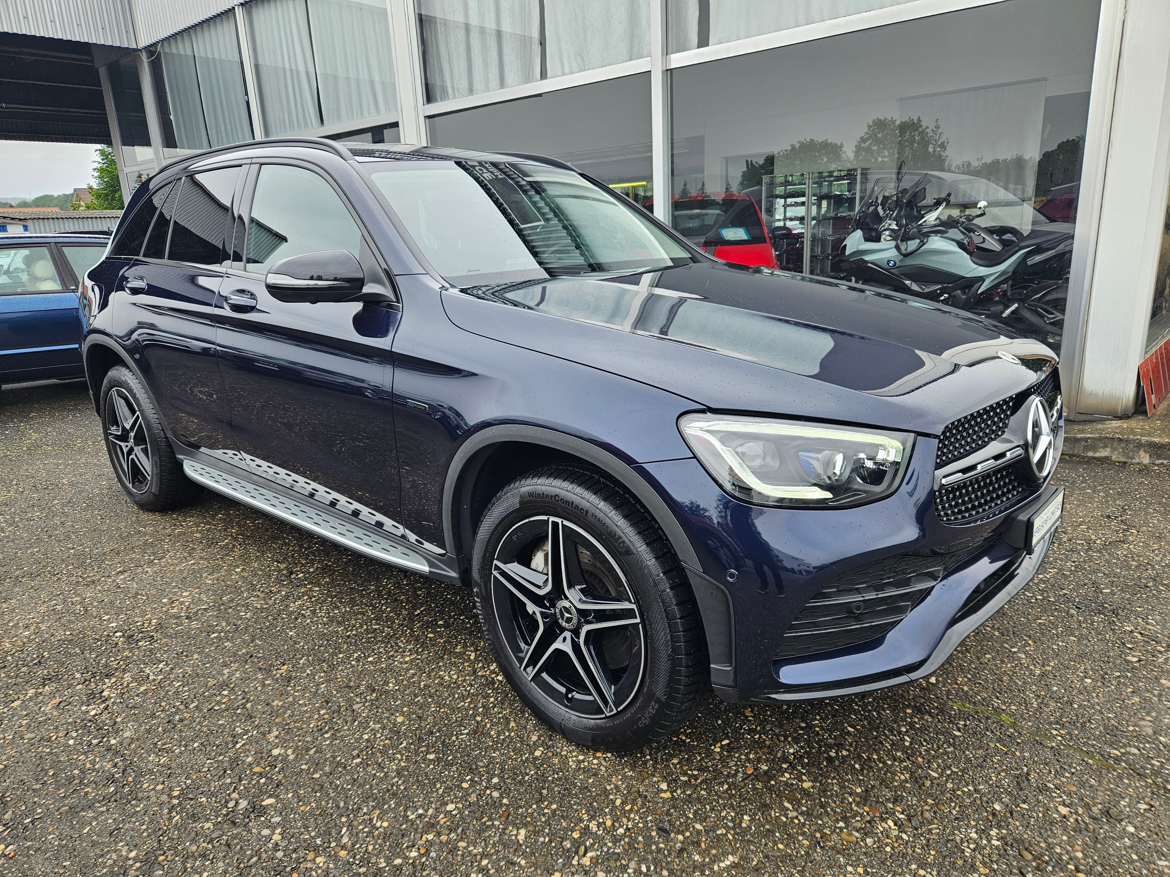 MERCEDES-BENZ GLC 300 e AMG Line 4Matic 9G-Tronic