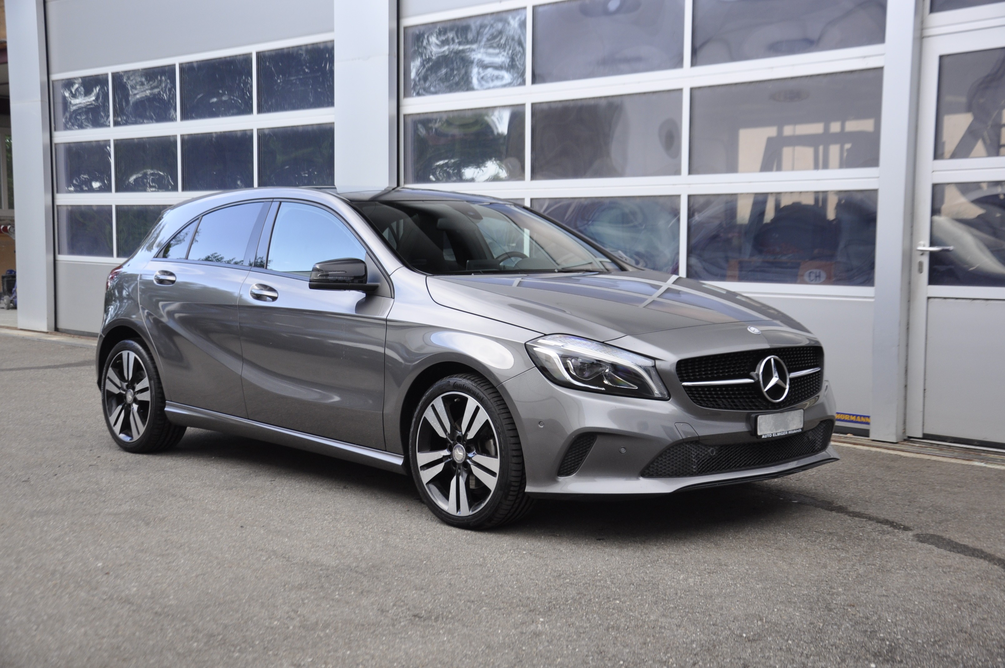 MERCEDES-BENZ A 200 Night Star 7G-DCT