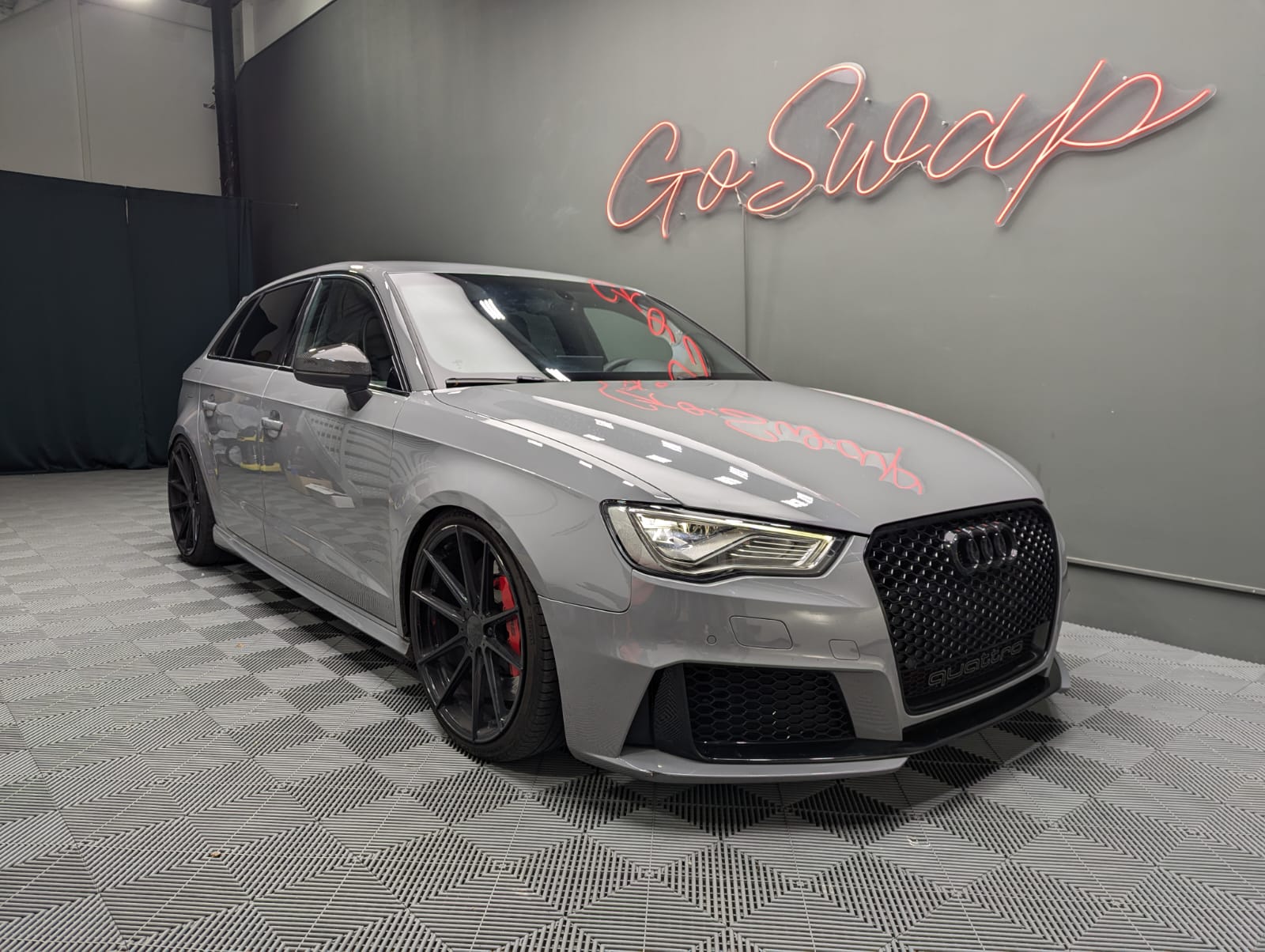 AUDI RS3 2.5 TSI quattro S-tronic