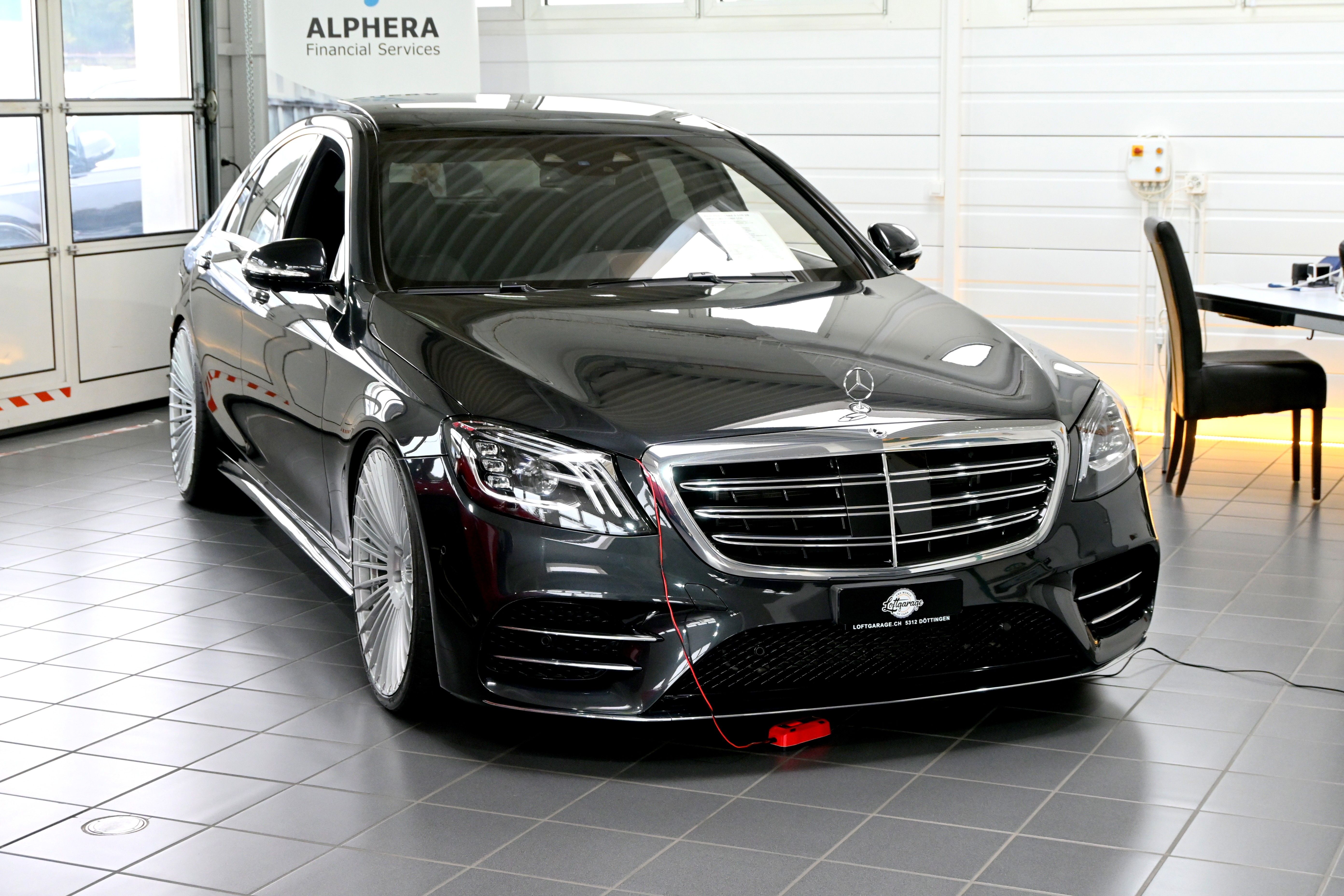 MERCEDES-BENZ S 560 V8 4Matic AMG Line 9G-Tronic (CH Auto) Facelift Modell