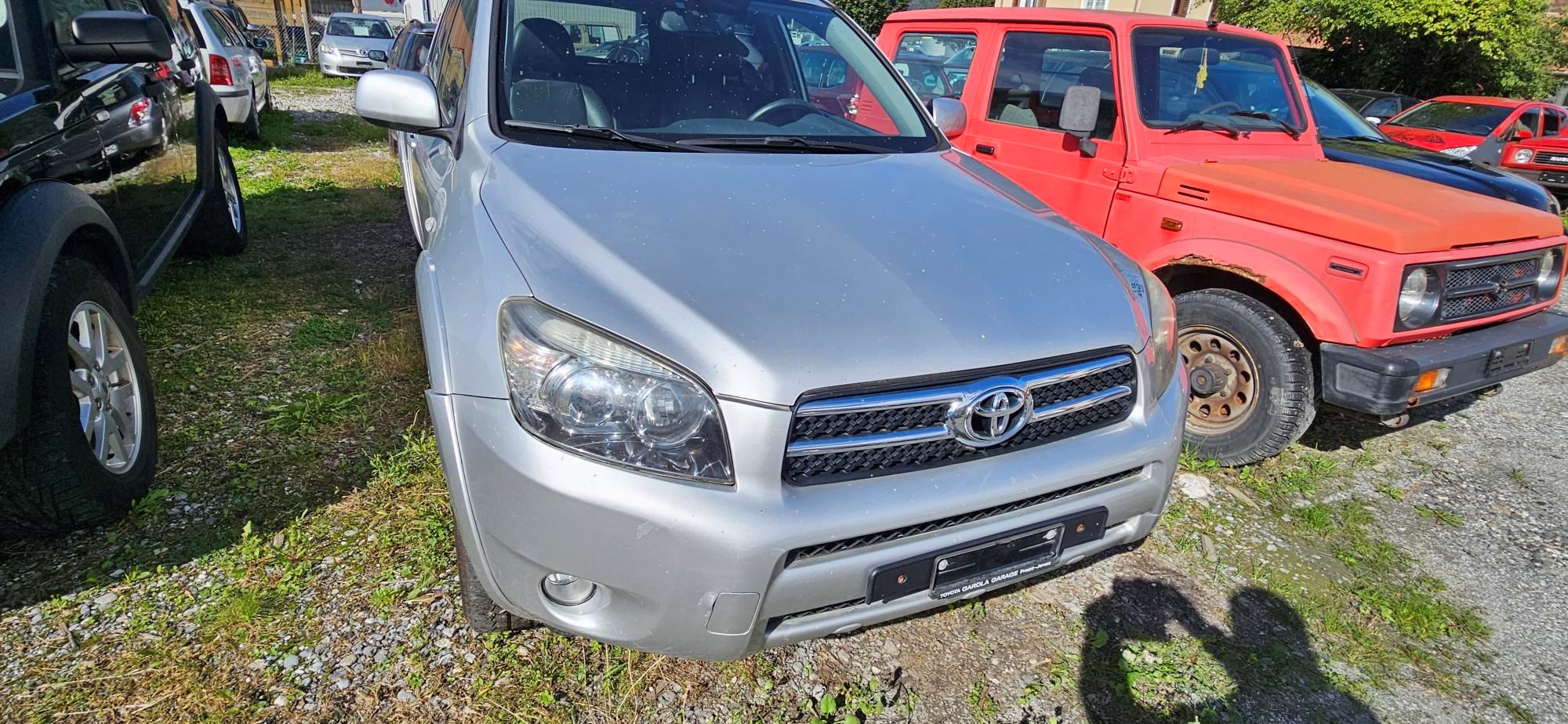 TOYOTA RAV-4 2.2D-4 D CleanPower Linea Luna