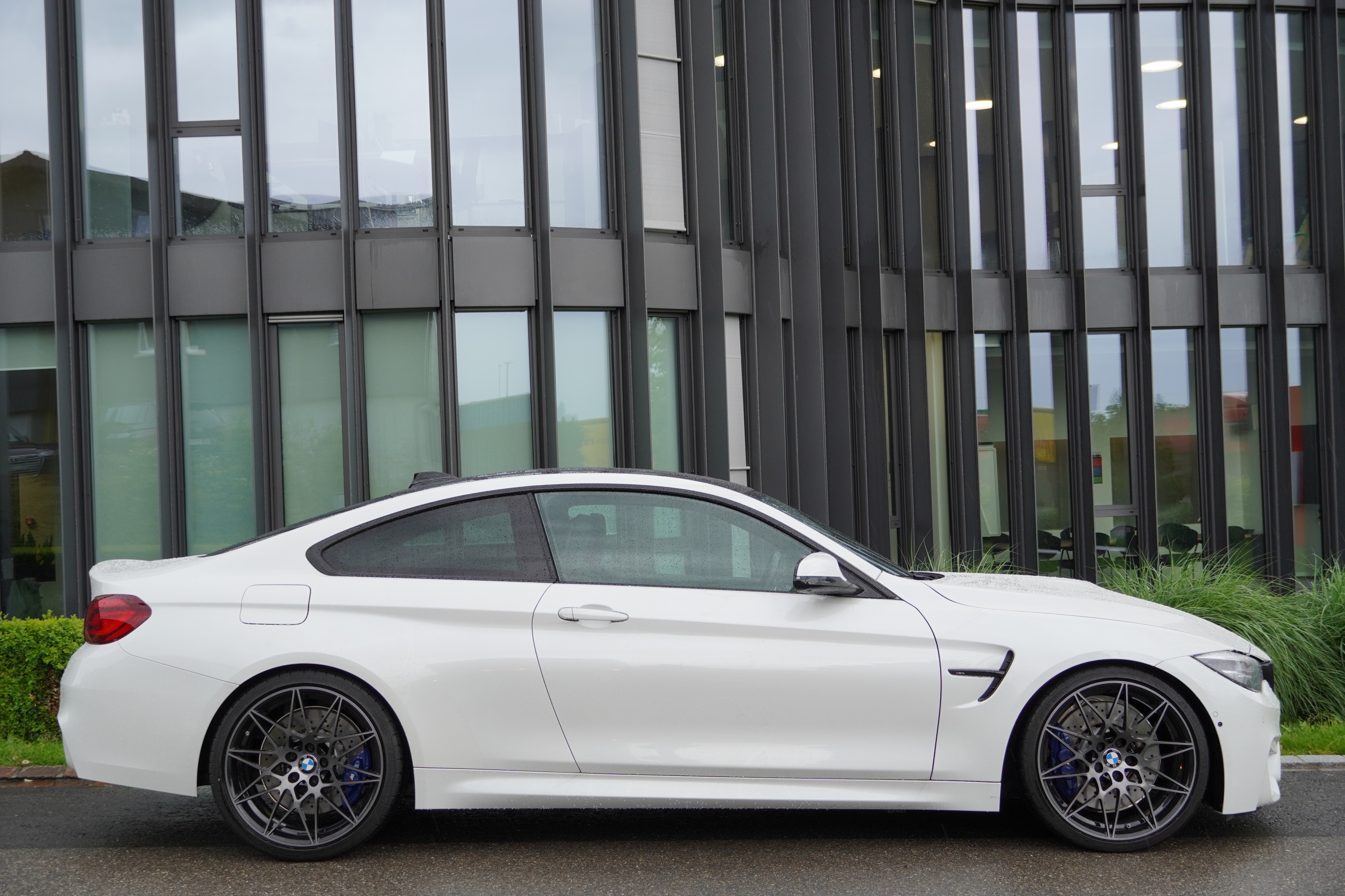 BMW M4 Coupé Competition DKG