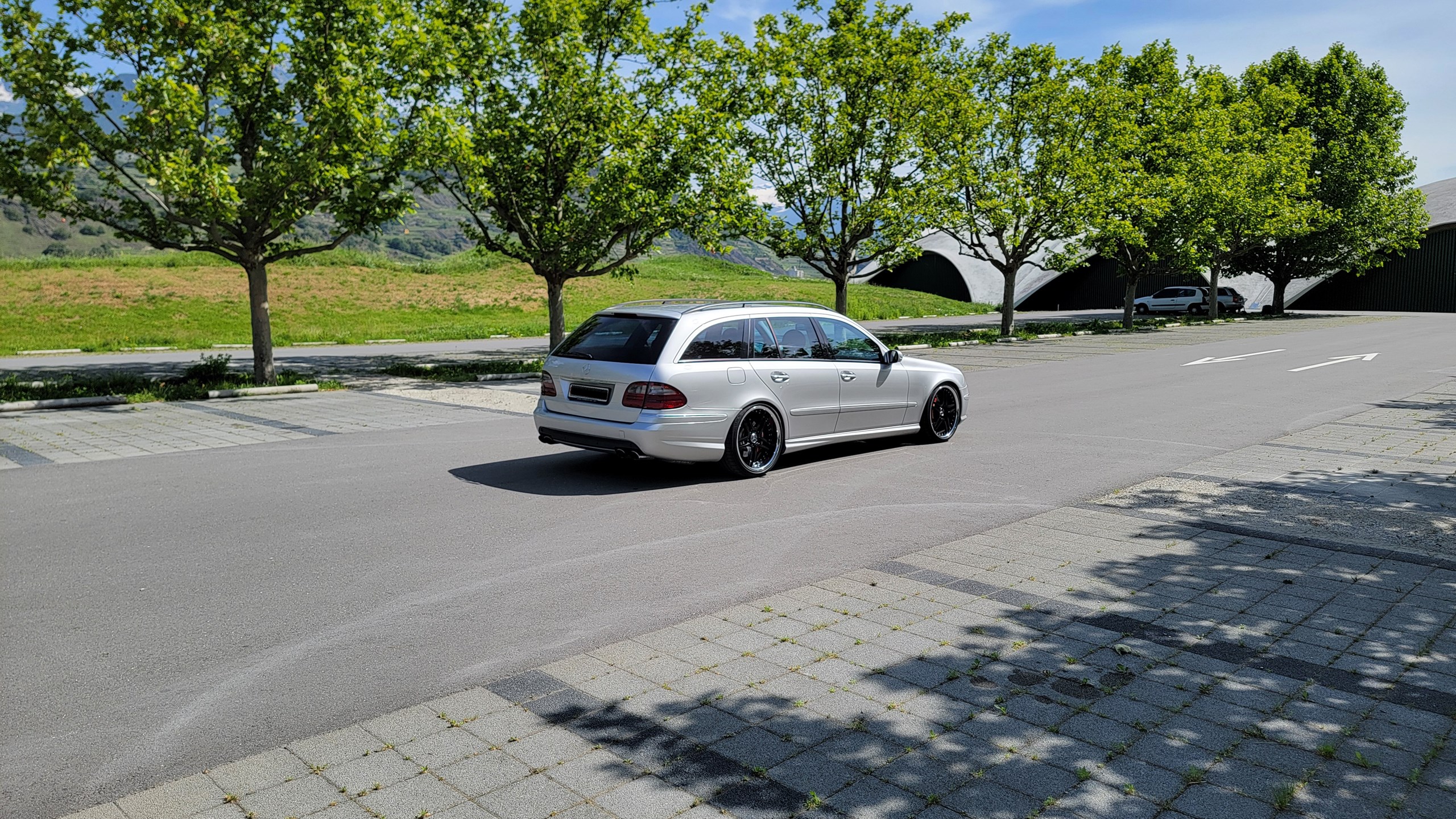 MERCEDES-BENZ E 55 AMG Avantgarde Automatic