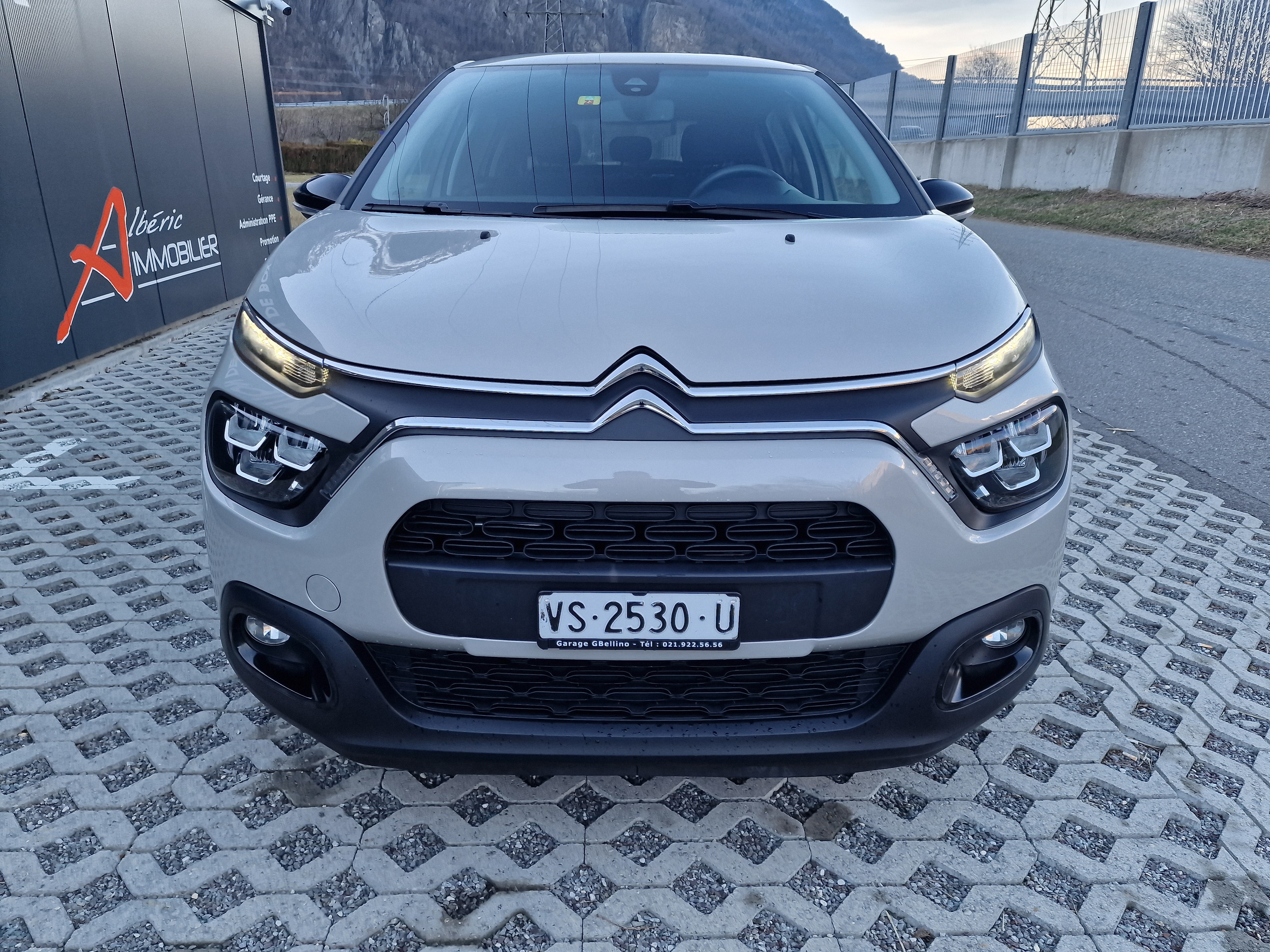 CITROEN C3 1.2i PureTech Swiss Edition