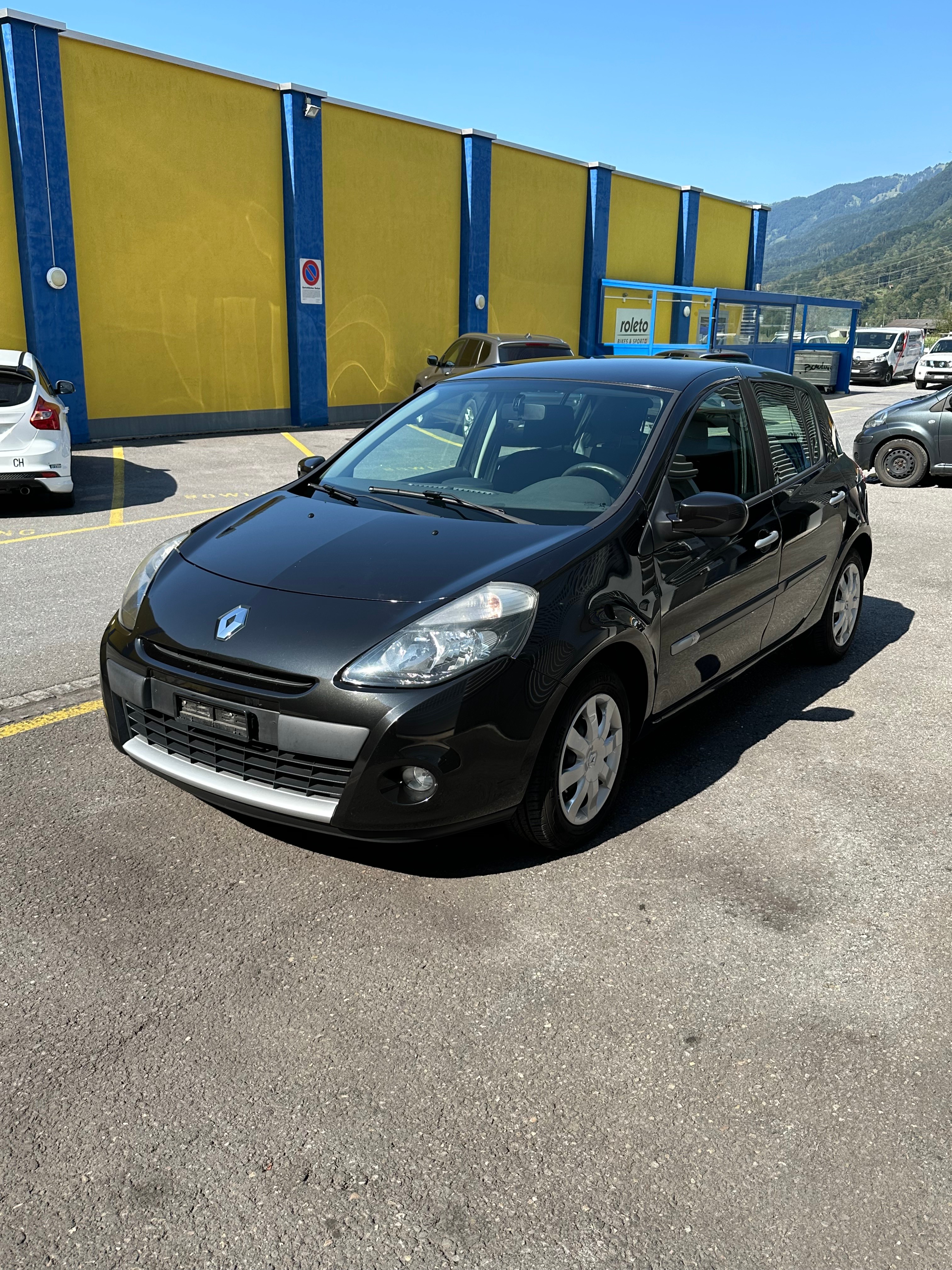 RENAULT Clio 1.2 16V Expression