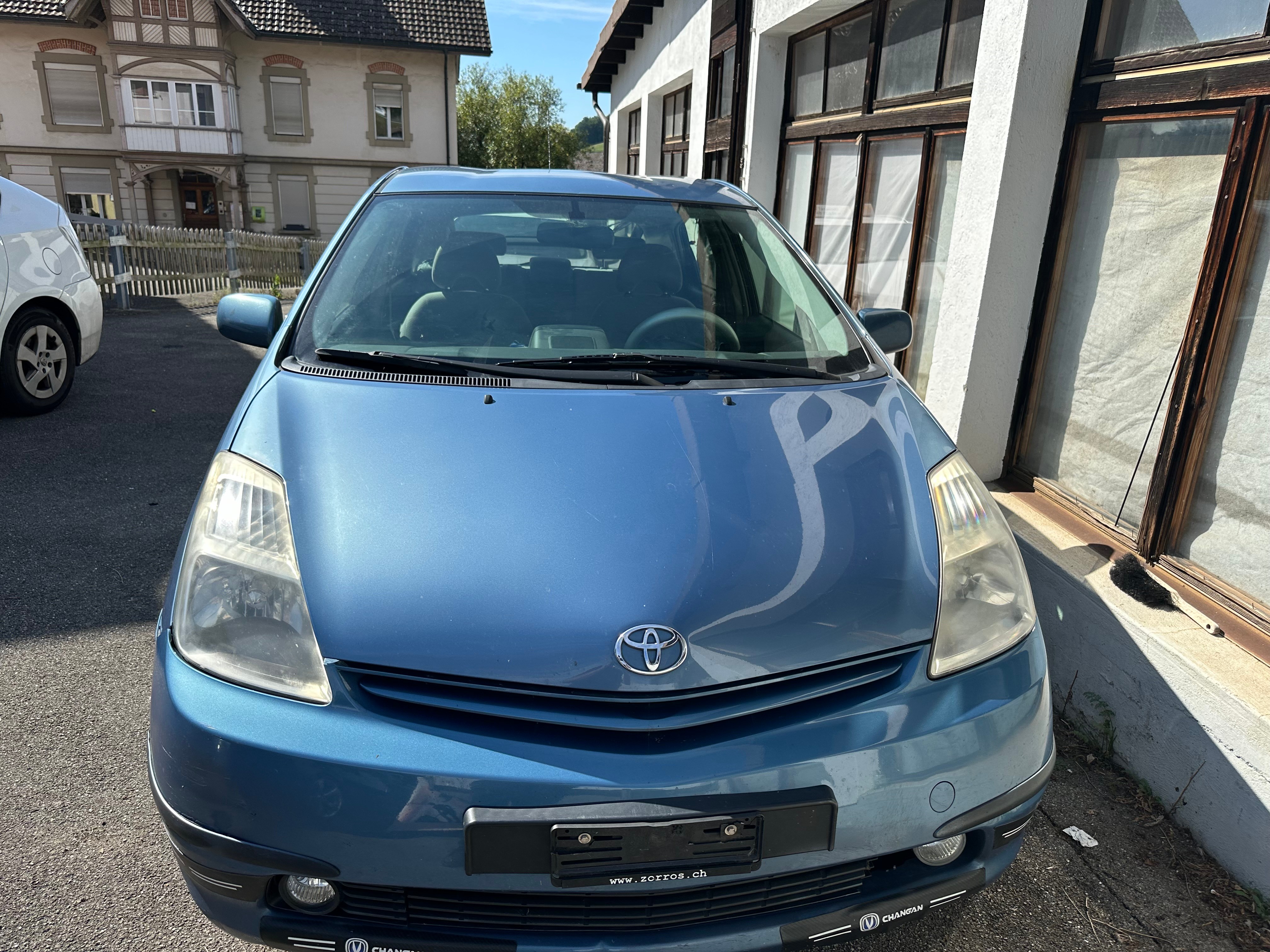 TOYOTA Prius 1.5 16V Hybrid