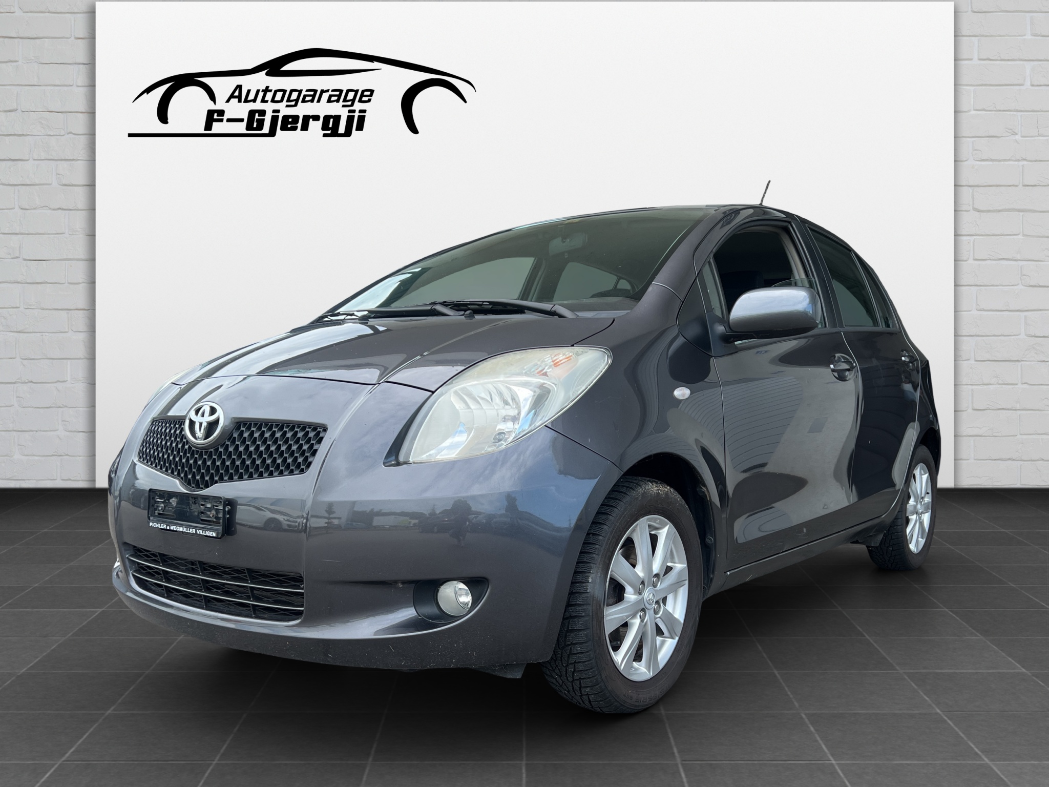 TOYOTA Yaris 1.3 Linea Luna