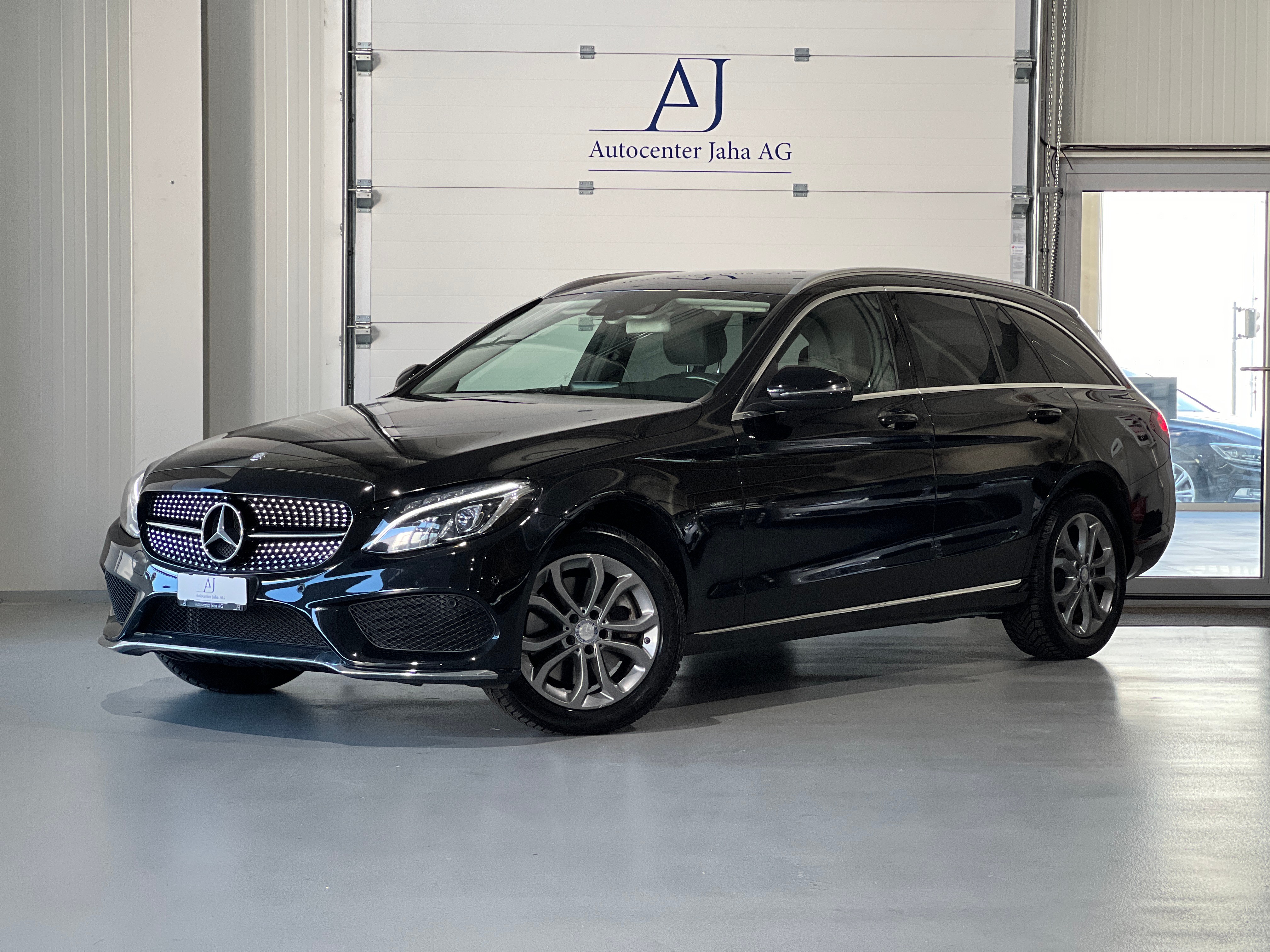 MERCEDES-BENZ C 250 d Swiss Star AMG 4Matic 9G-Tronic