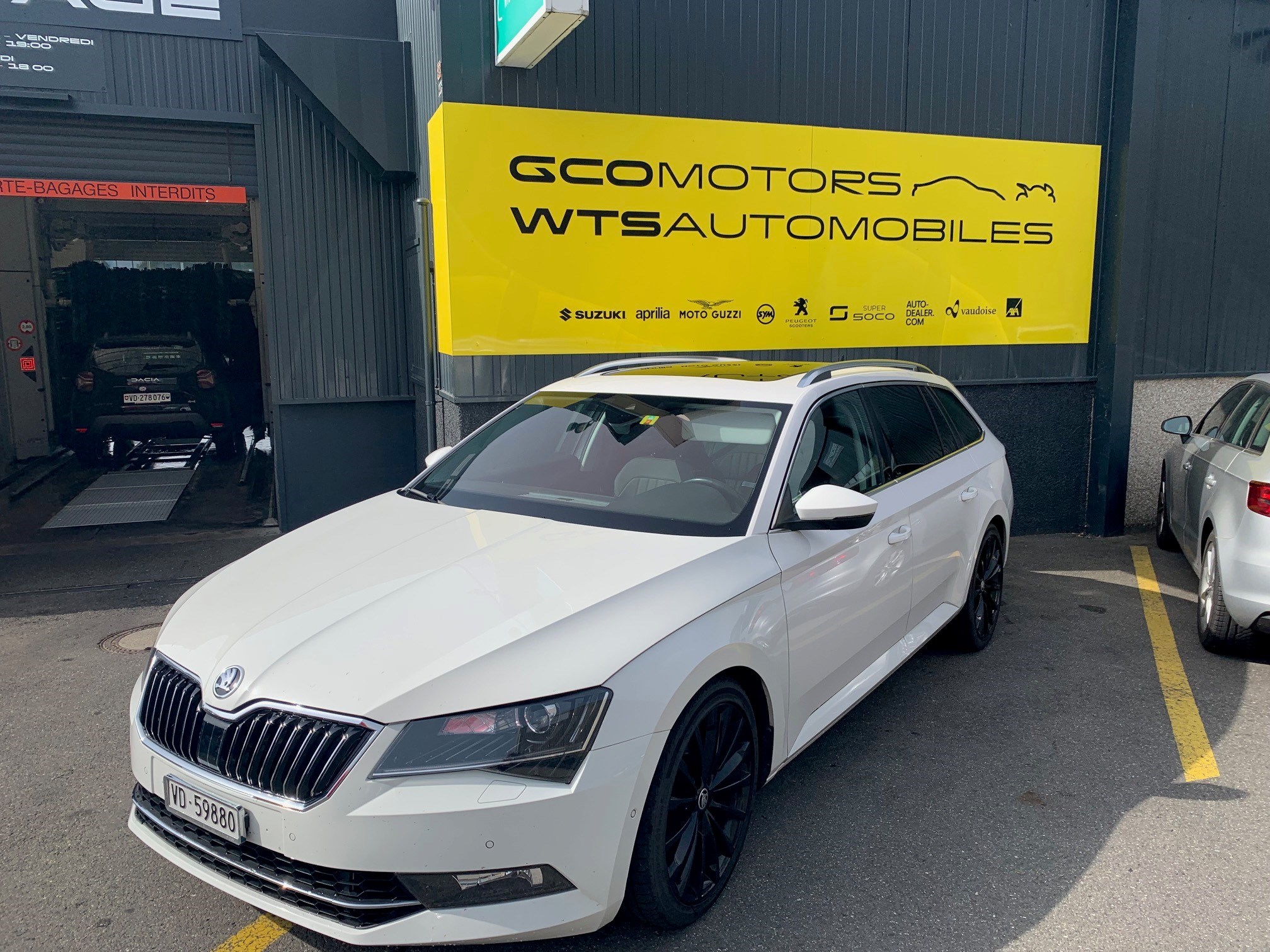 SKODA Superb Combi 2.0 TSI Sport Line DSG 4x4