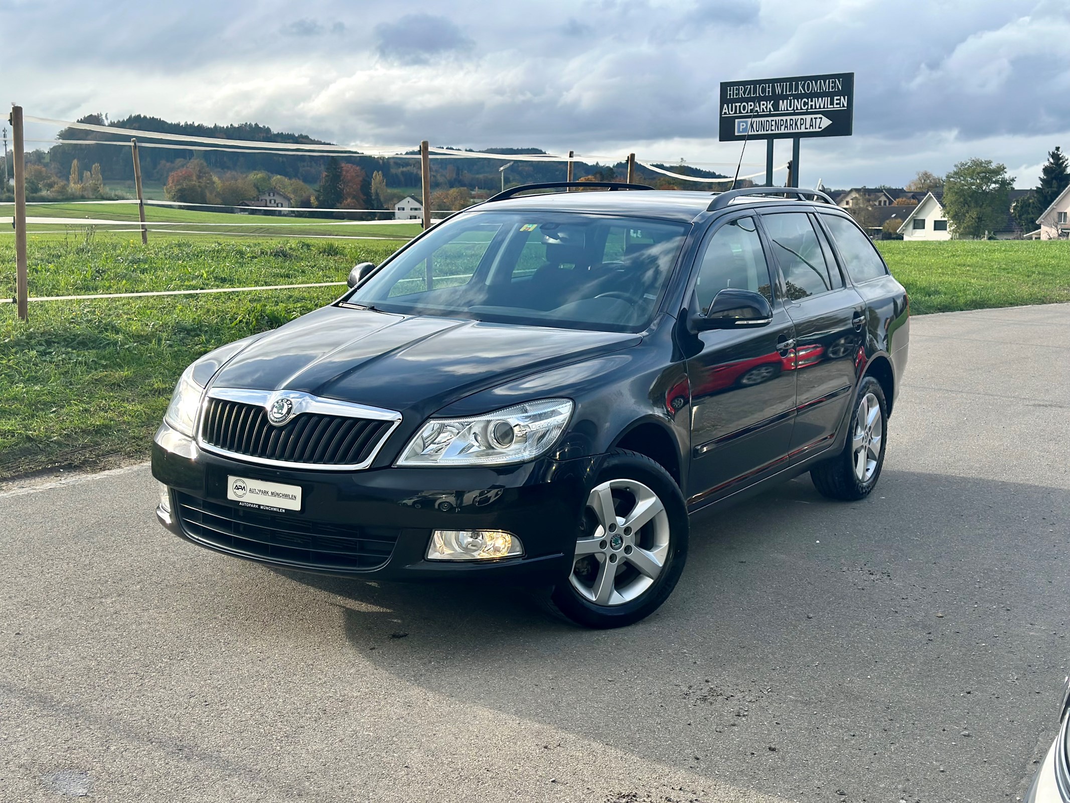 SKODA Octavia Combi 2.0 TDI Ambiente DSG