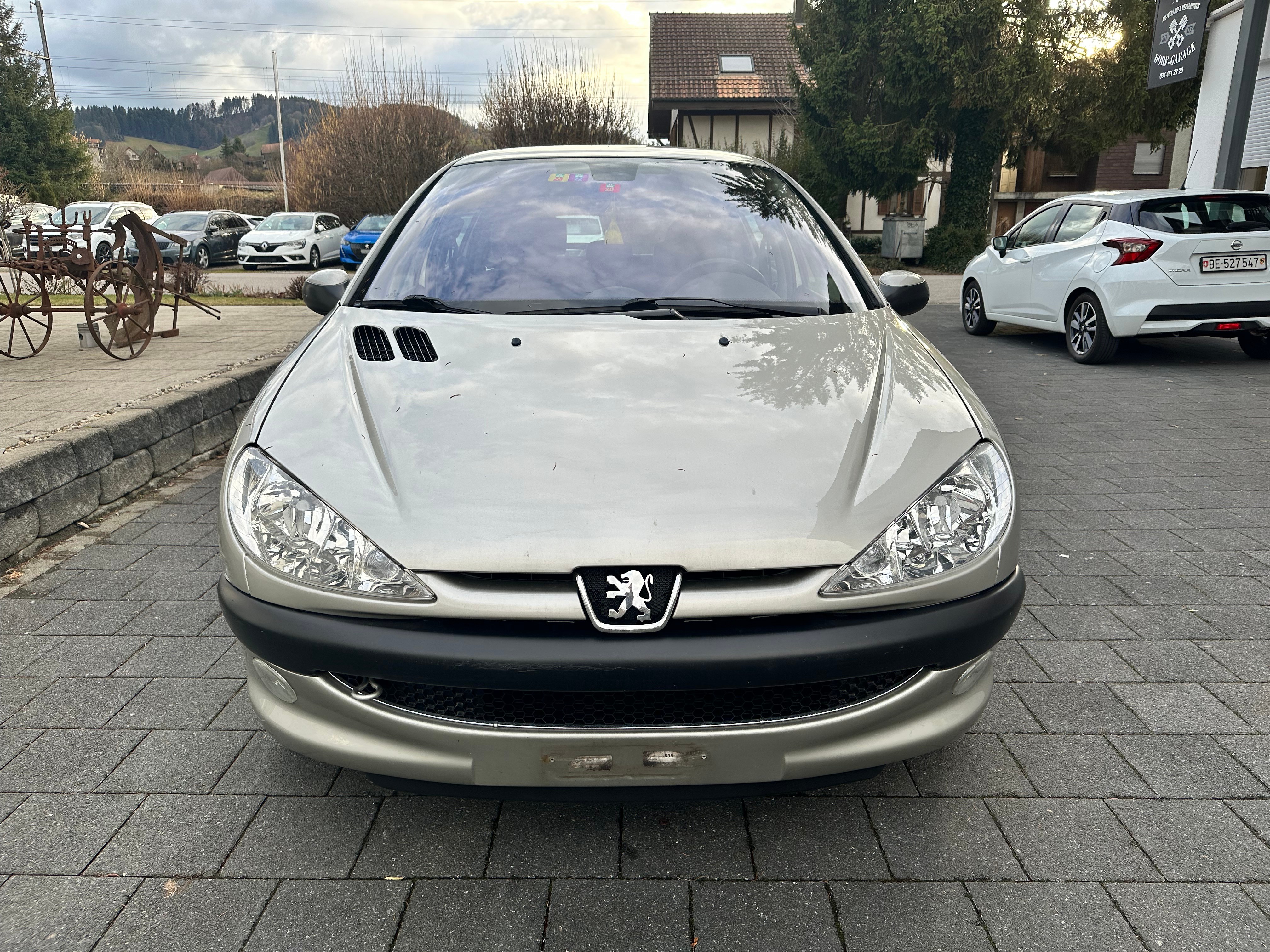 PEUGEOT 206 1.6 16V (XT) Premium