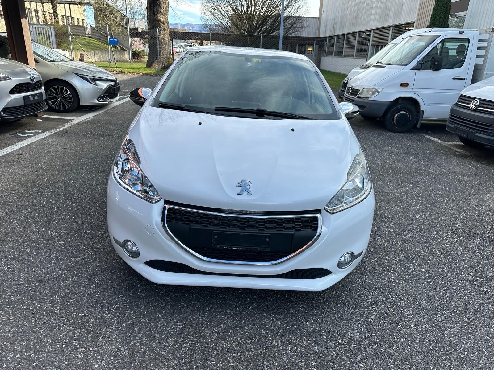 PEUGEOT 208 1.2 VTI Active