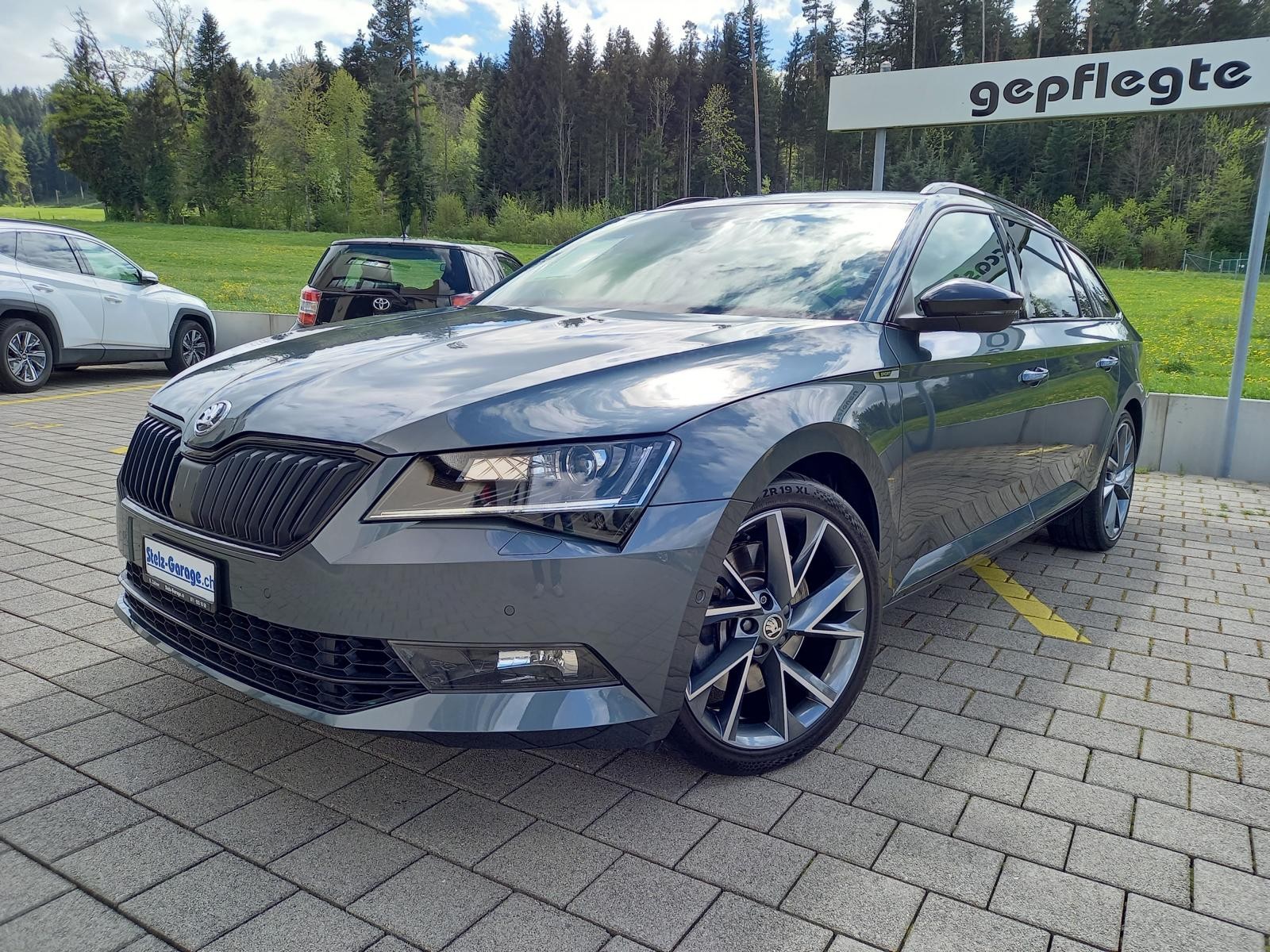 SKODA Superb Combi 2.0 TSI SportLine+ DSG 4x4