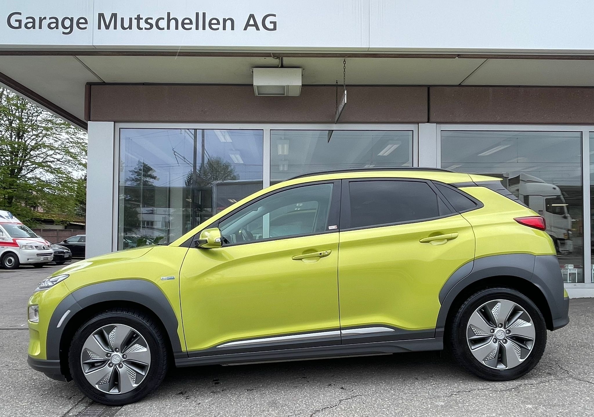 HYUNDAI Kona EV teuerste Version Vertex 484km Reichweite CH-Auto mit Werksgarantie