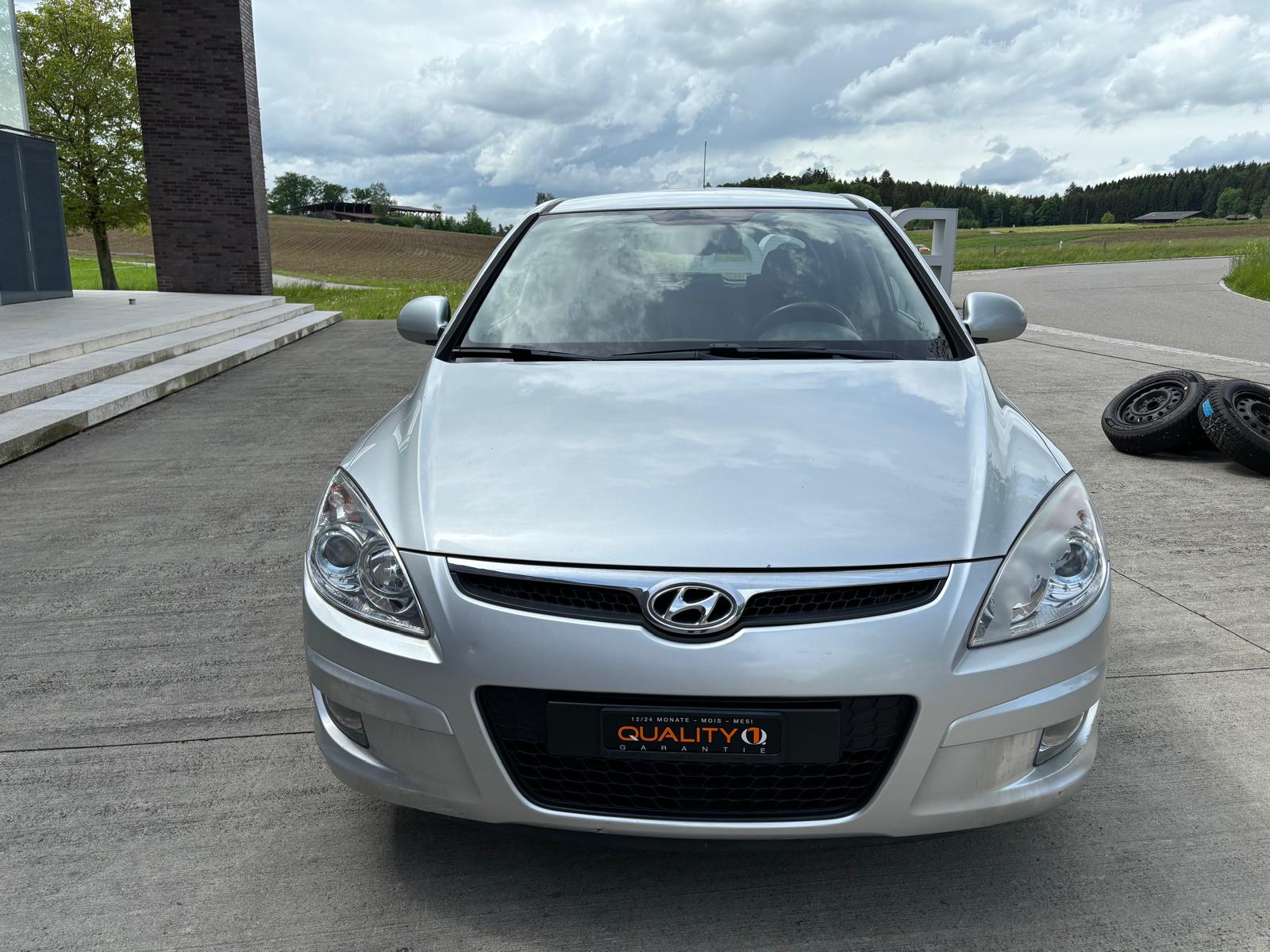 HYUNDAI i30 2.0 Premium Automatic