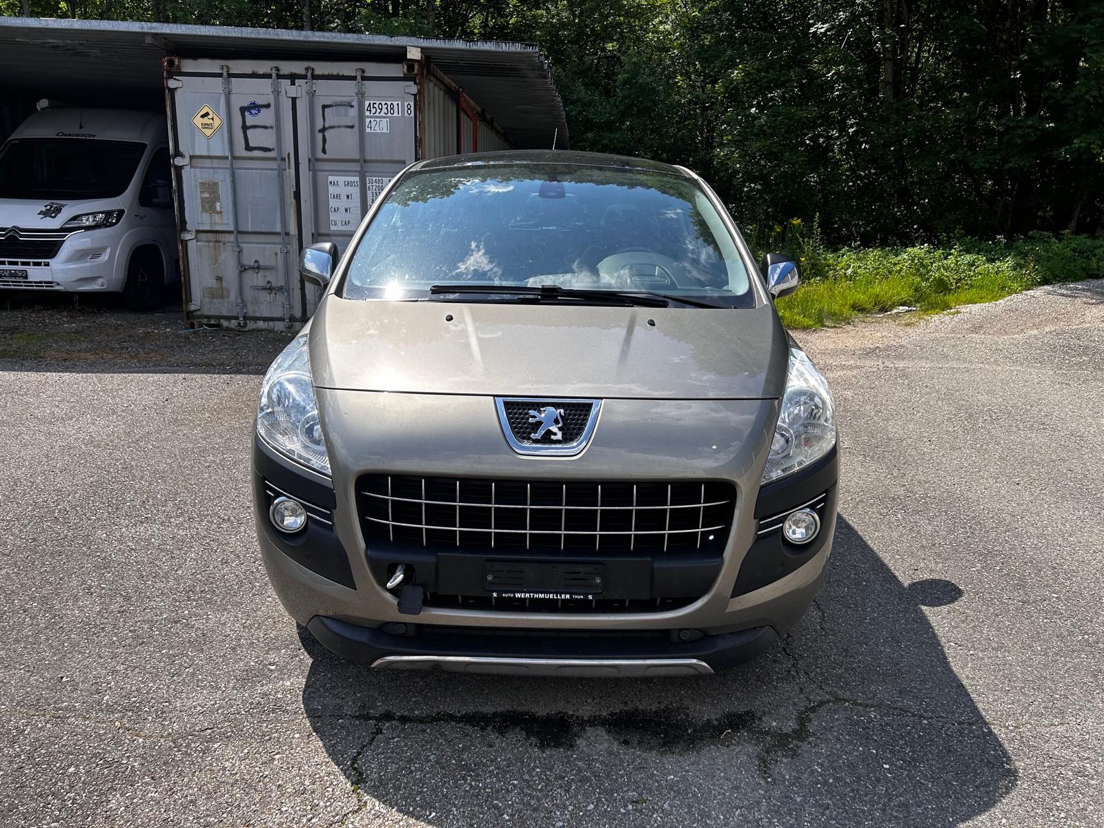 PEUGEOT 3008 1.6 HDI Sport Pack EGS6