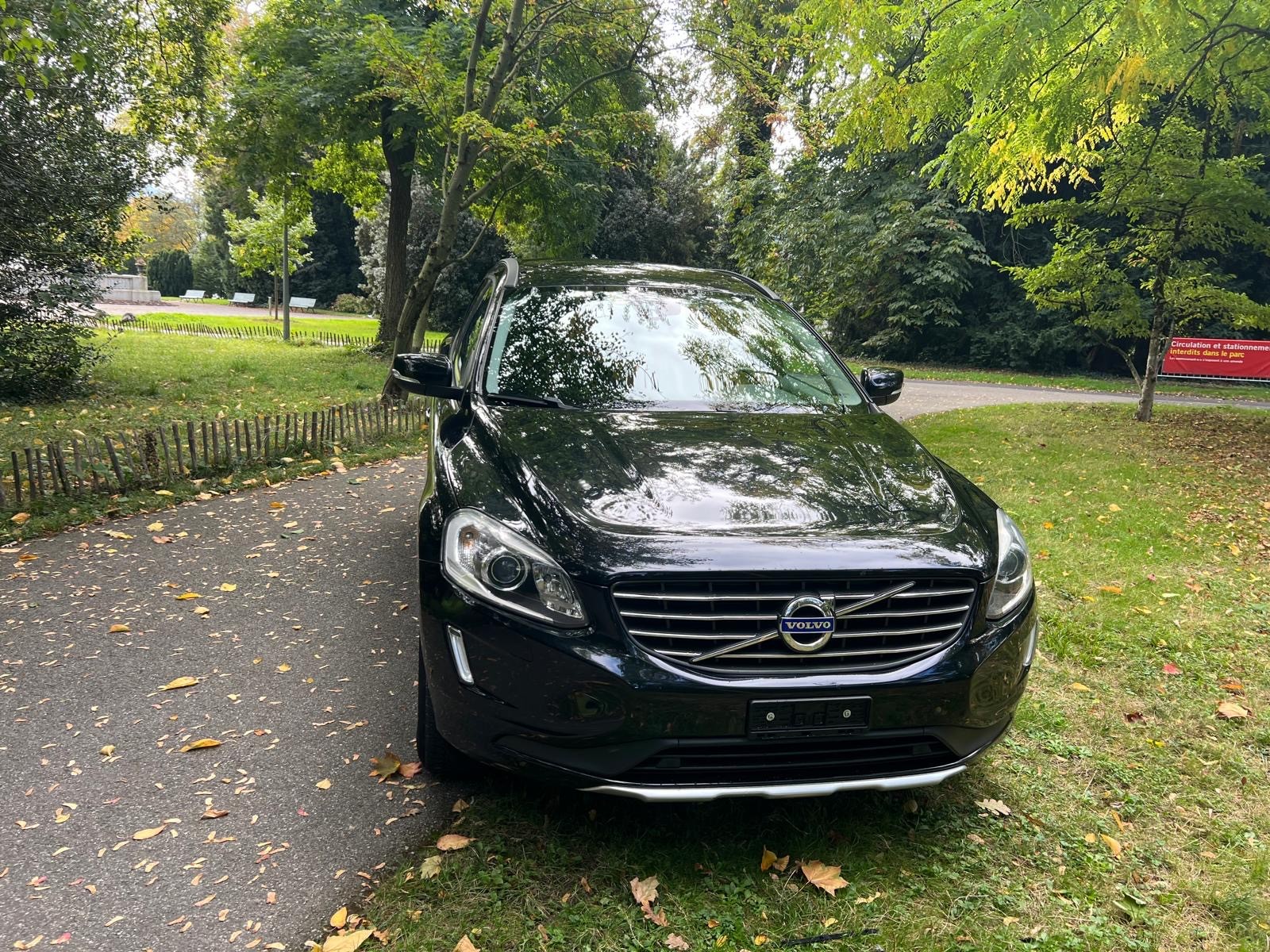 VOLVO XC60 D4 AWD Momentum Geartronic