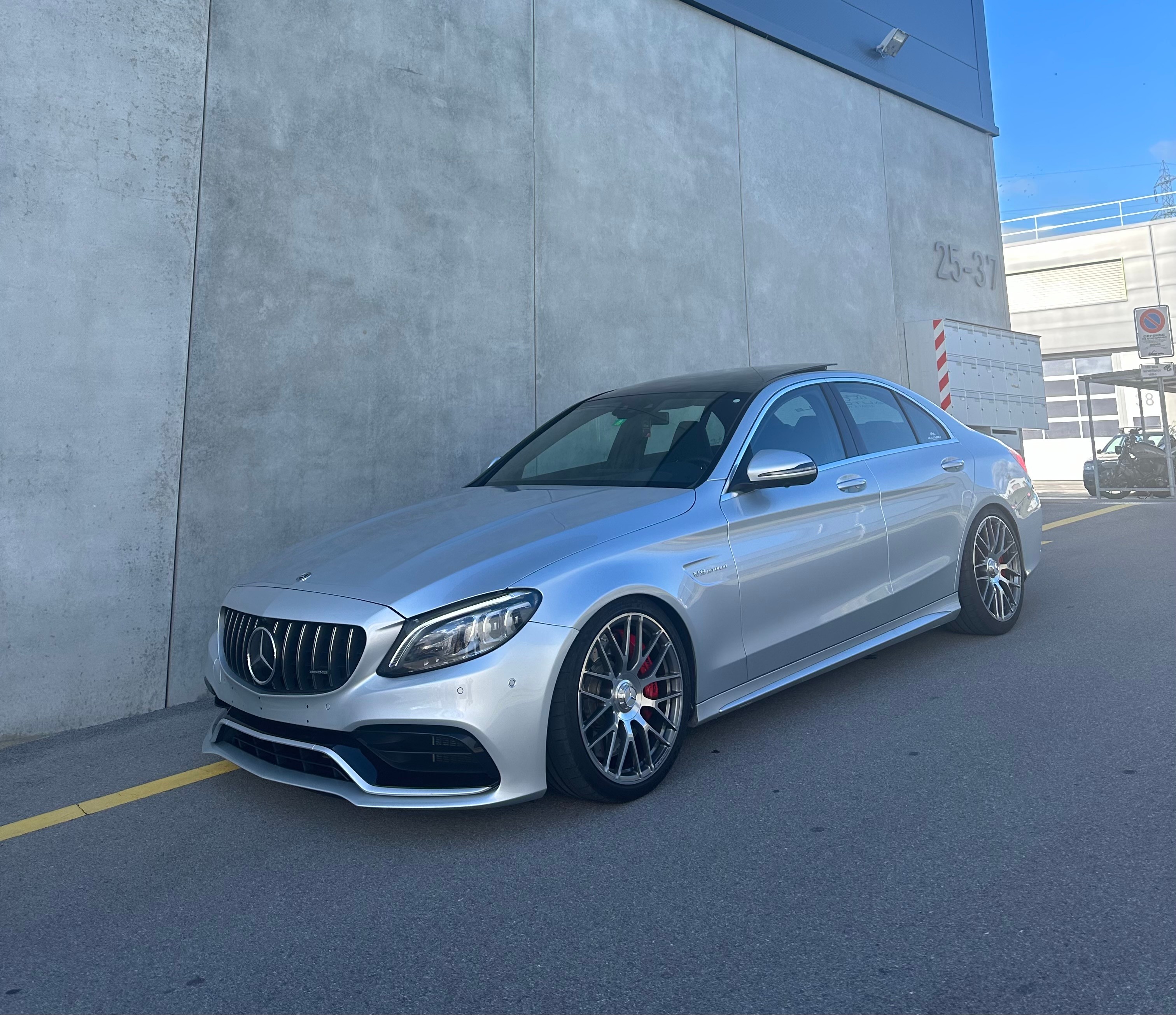 MERCEDES-BENZ C 63 S AMG Speedshift