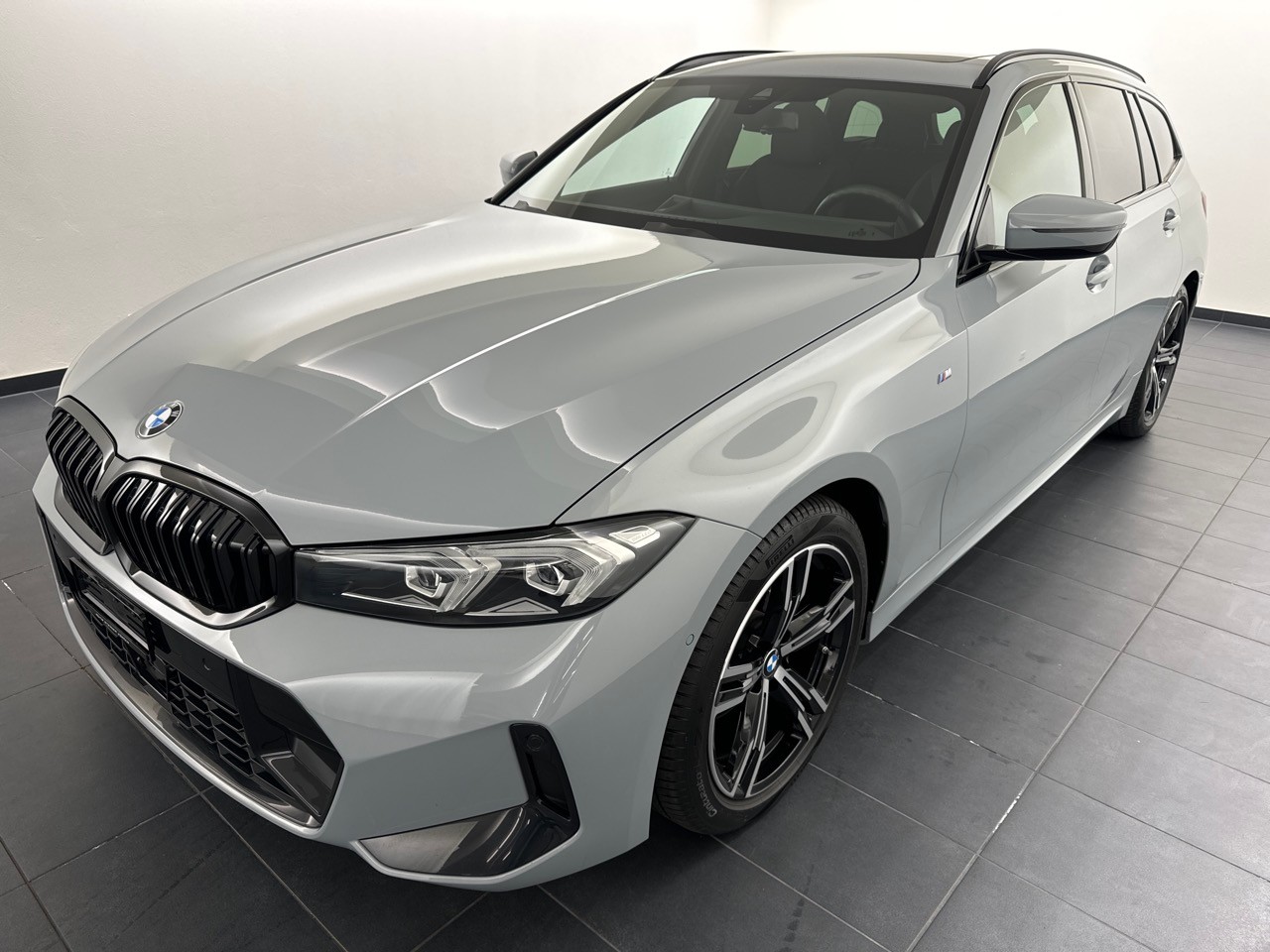 BMW 320d 48V Touring Steptronic M Sport