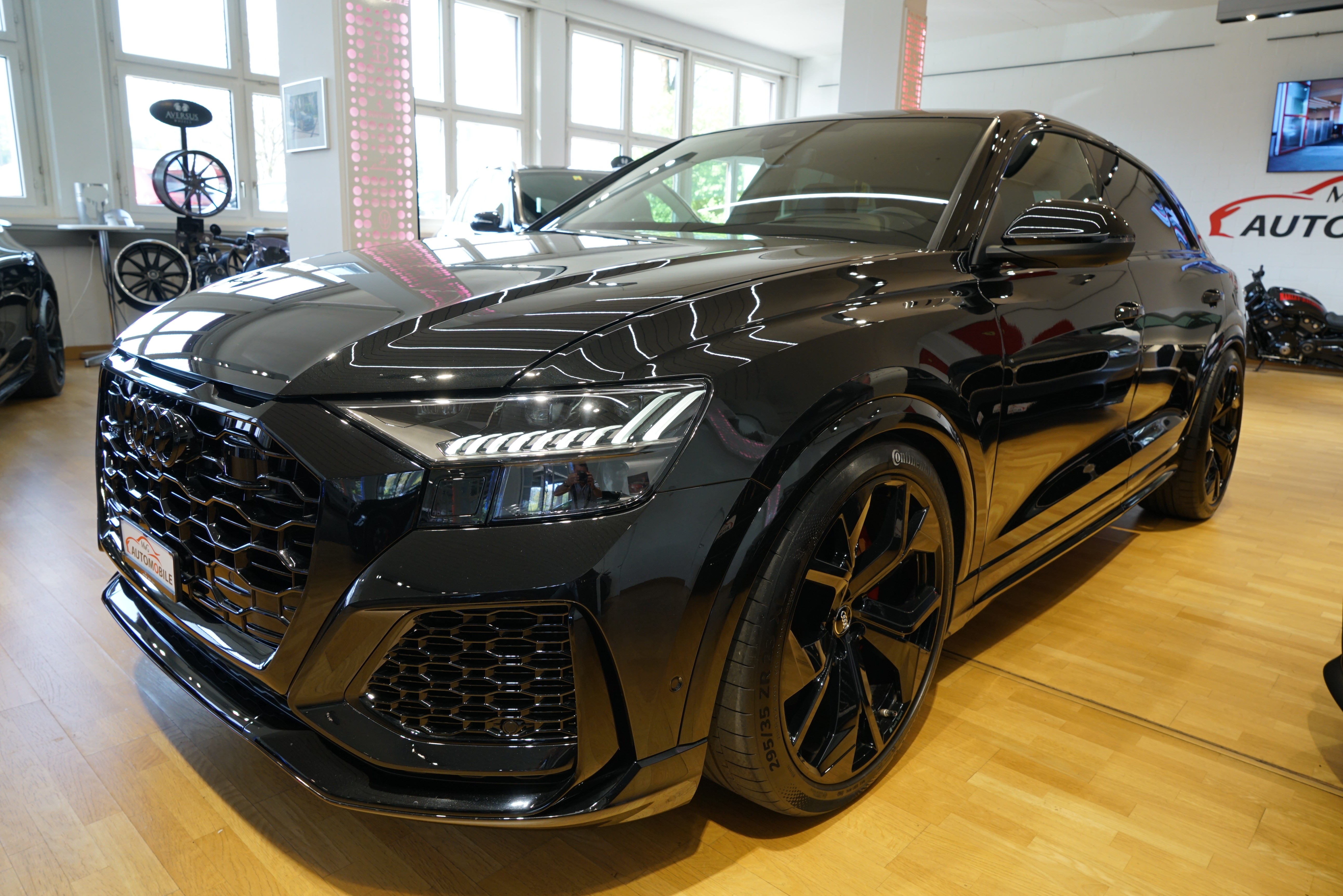 AUDI RSQ8 quattro tiptronic Black Edition