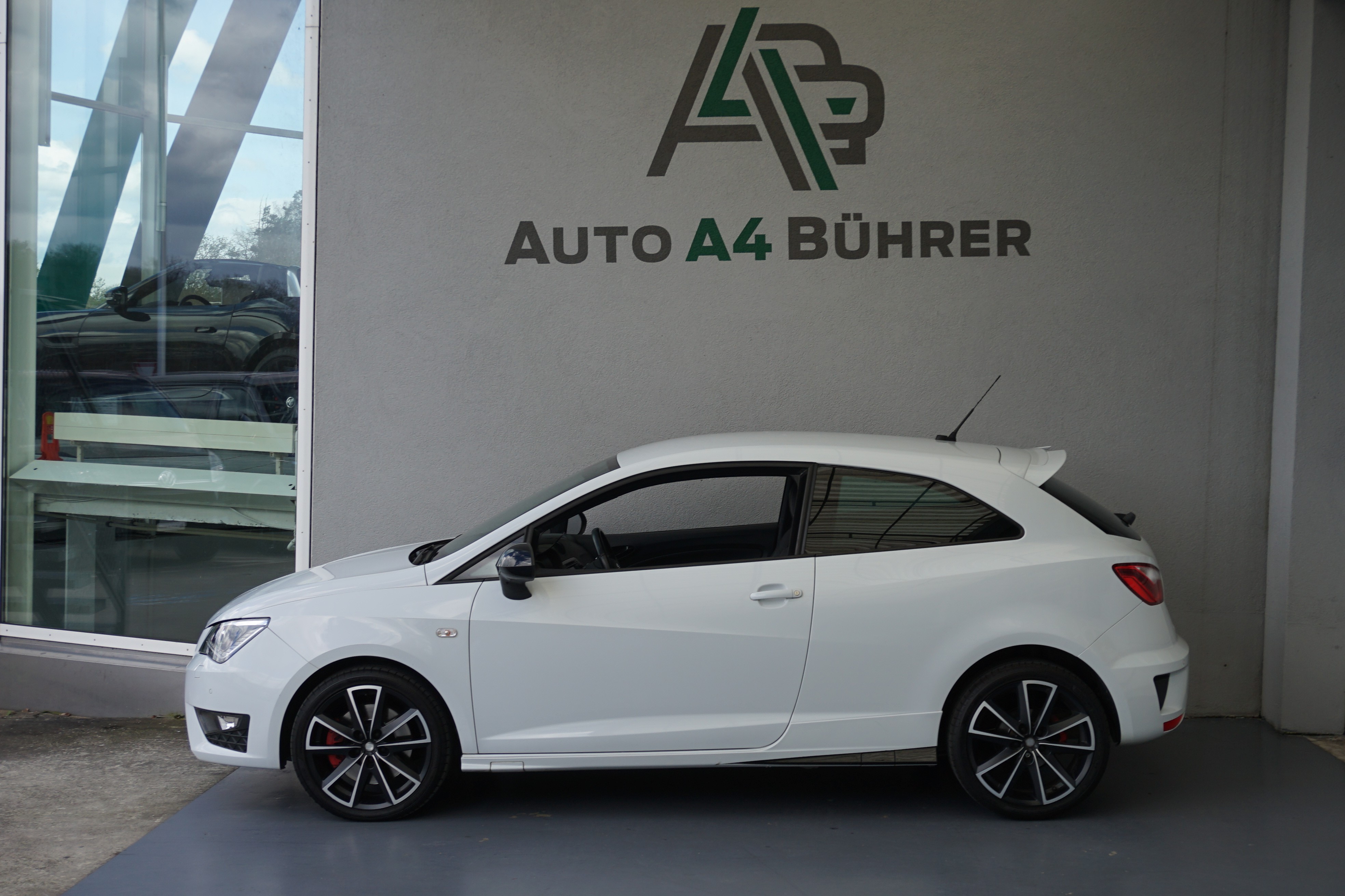 SEAT Ibiza SC 1.4 TSI Cupra SR