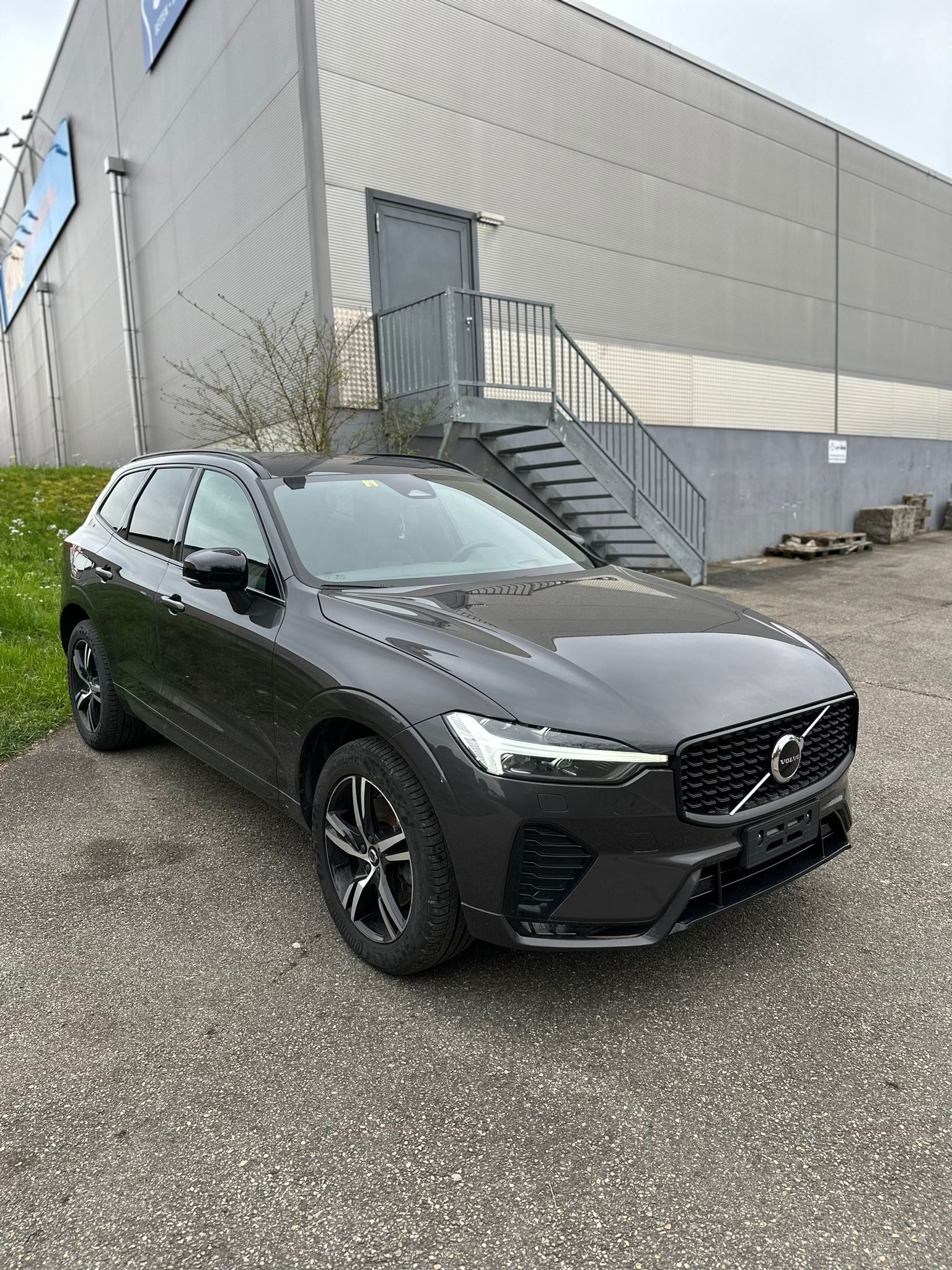 VOLVO XC60 B4 Diesel Mild Hybrid AWD R-Design Geartronic