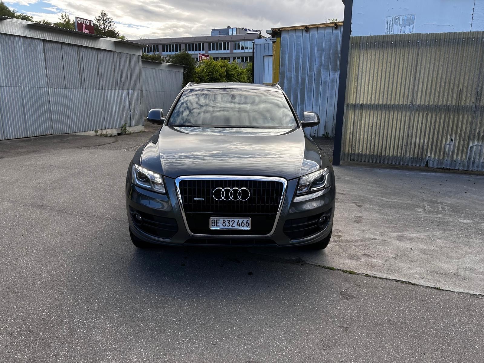 AUDI Q5 3.0 TDI quattro S-tronic