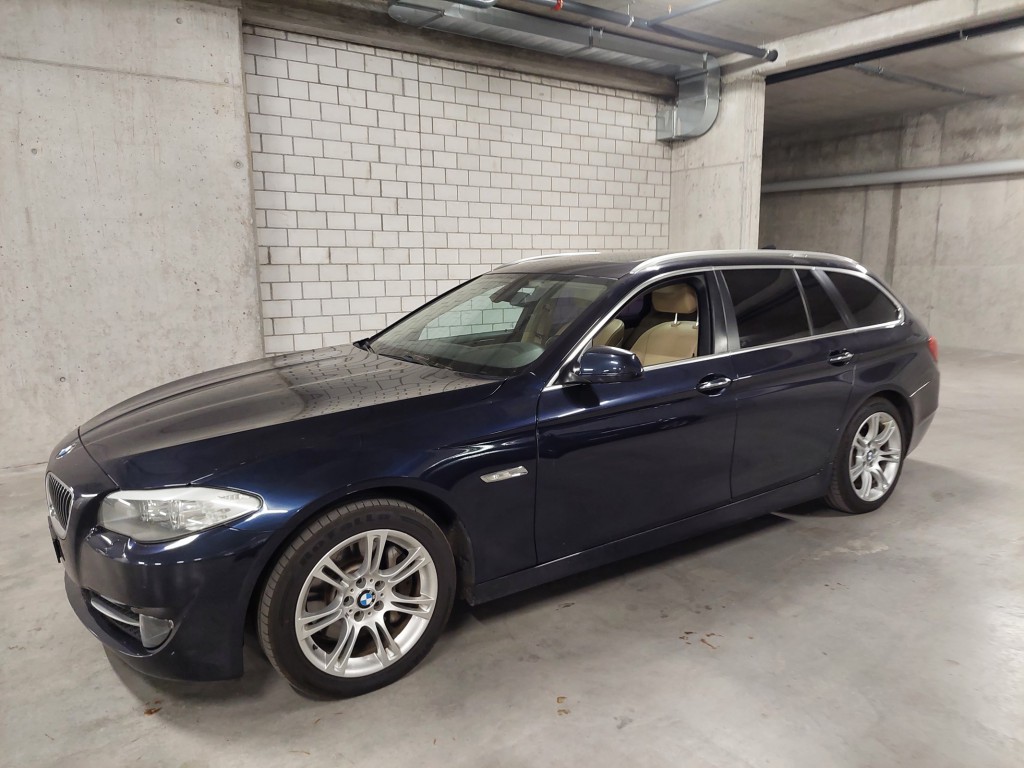 BMW 530d xDrive Touring Steptronic