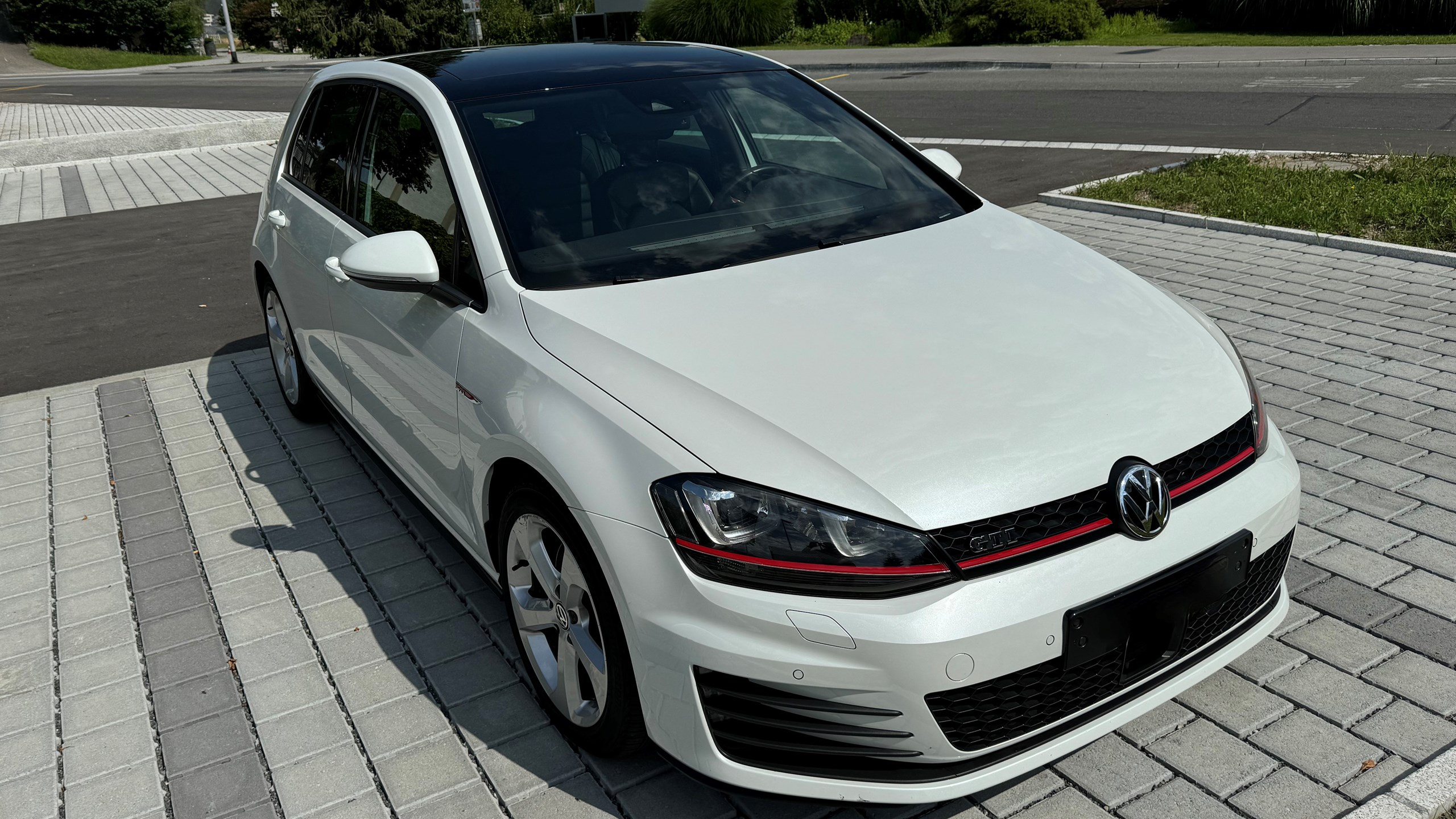 VW Golf 2.0 TSI GTI DSG