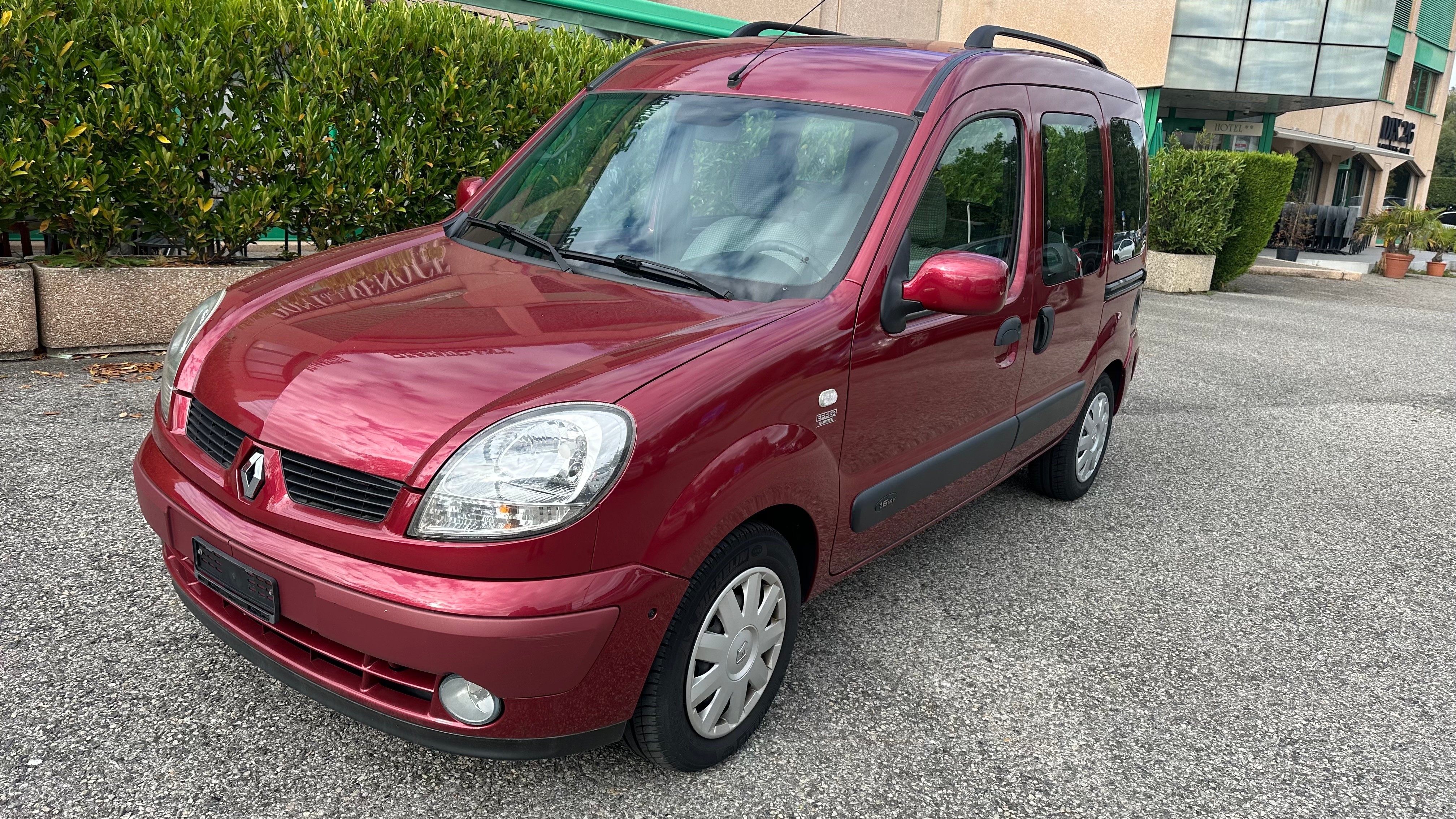 RENAULT Kangoo 1.6 16V Alizé Automatic