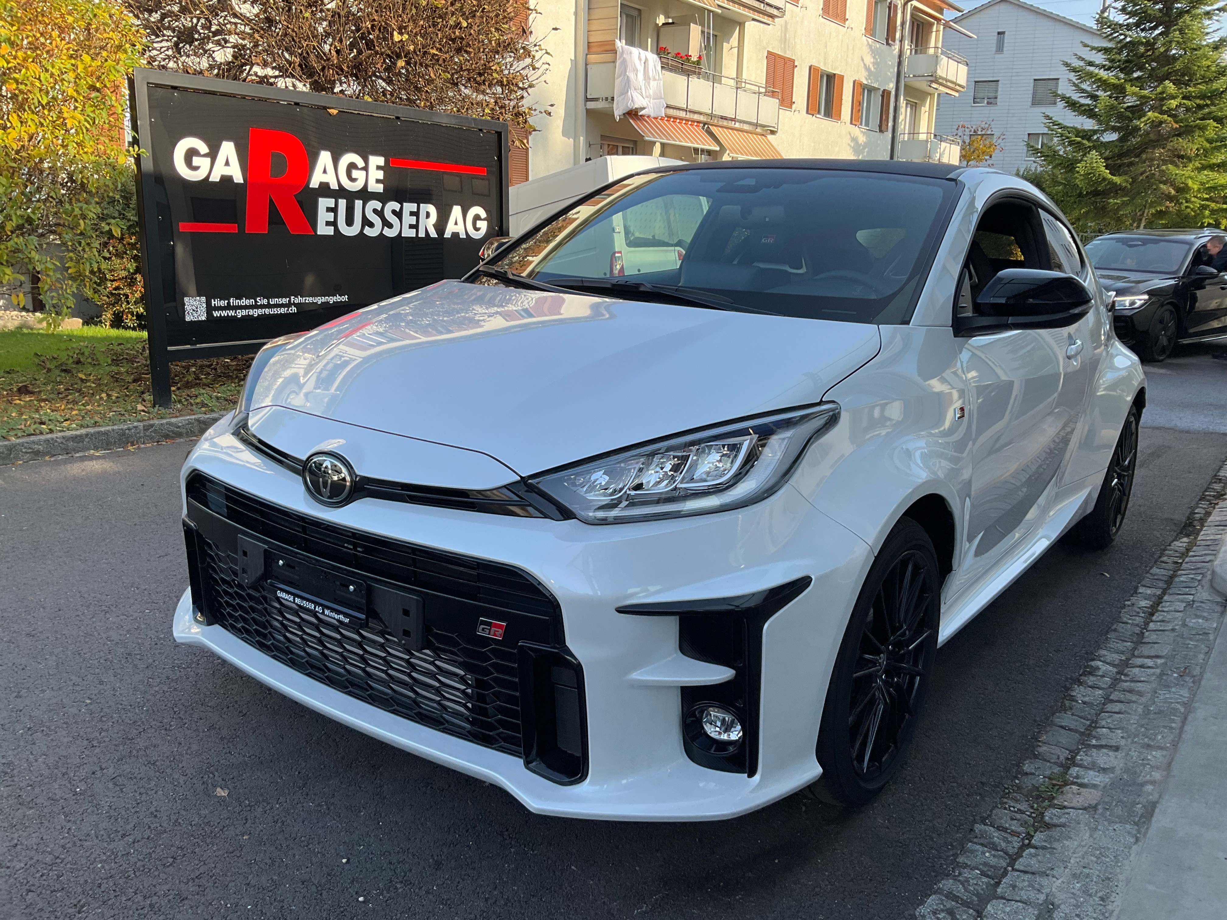 TOYOTA YARIS 1.6 GR SPORT *** NEUWAGEN OHNE KM & PROBEFAHRTEN ***