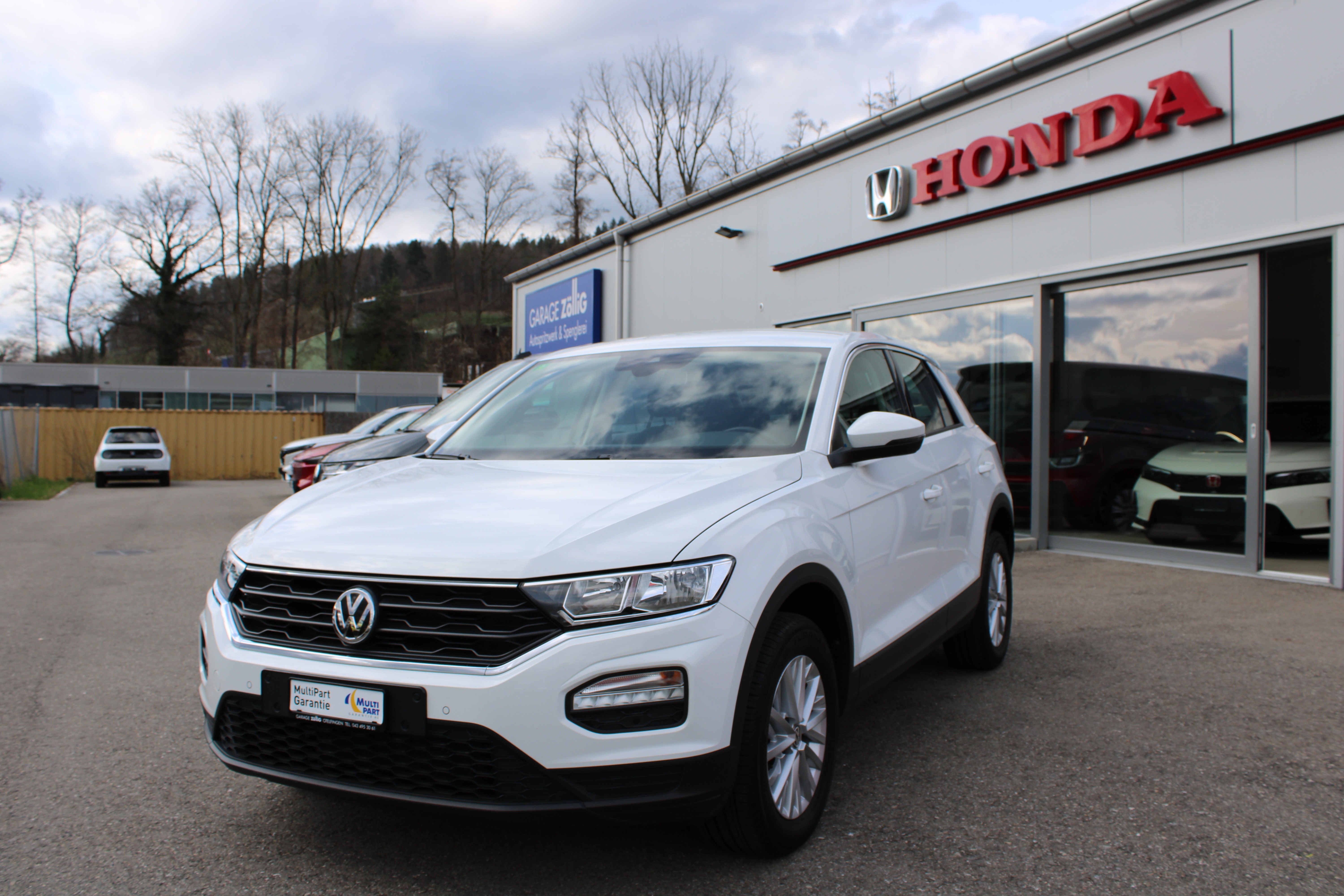 VW T-Roc 1.0 TSI, Parksensoren vorne und hinten, Sitzheizung, Apples Car Play usw.