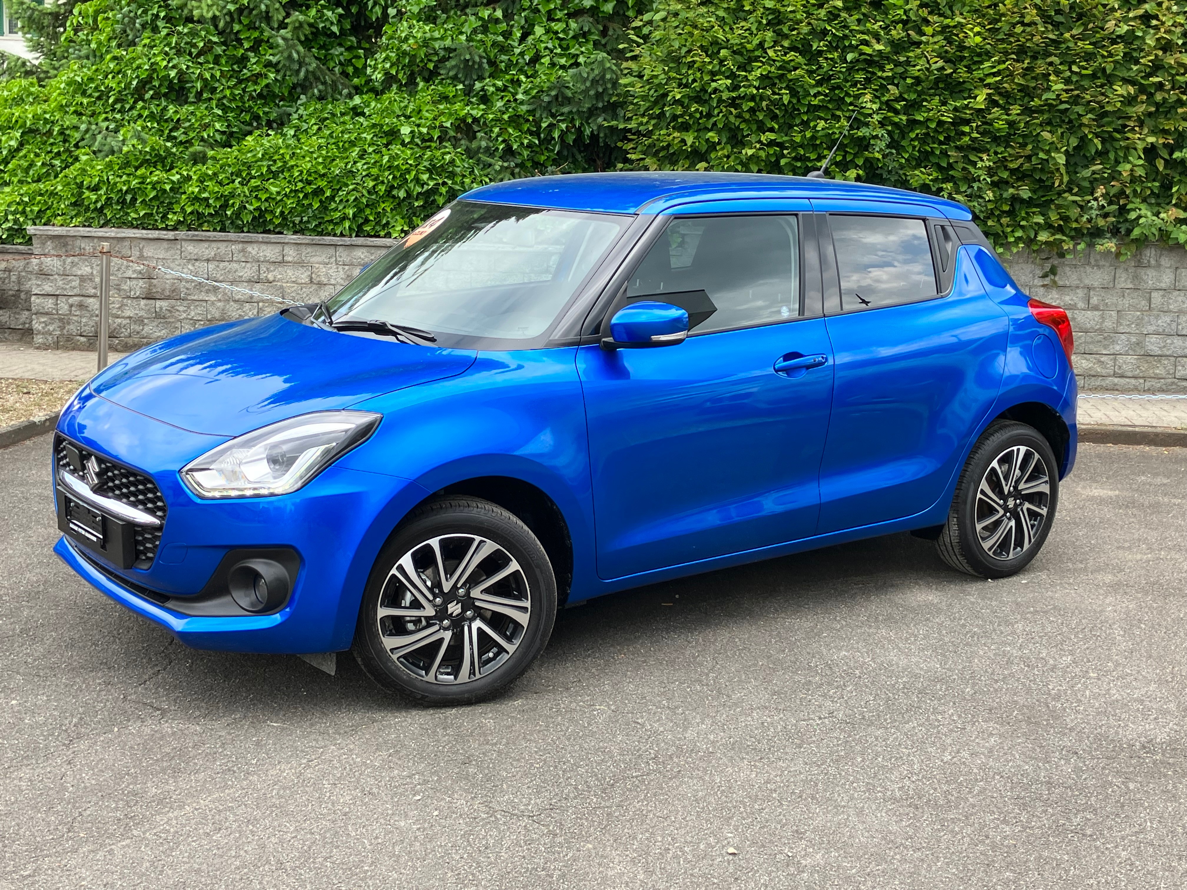 SUZUKI Swift 1.2 Compact Top 4x4 Hybrid