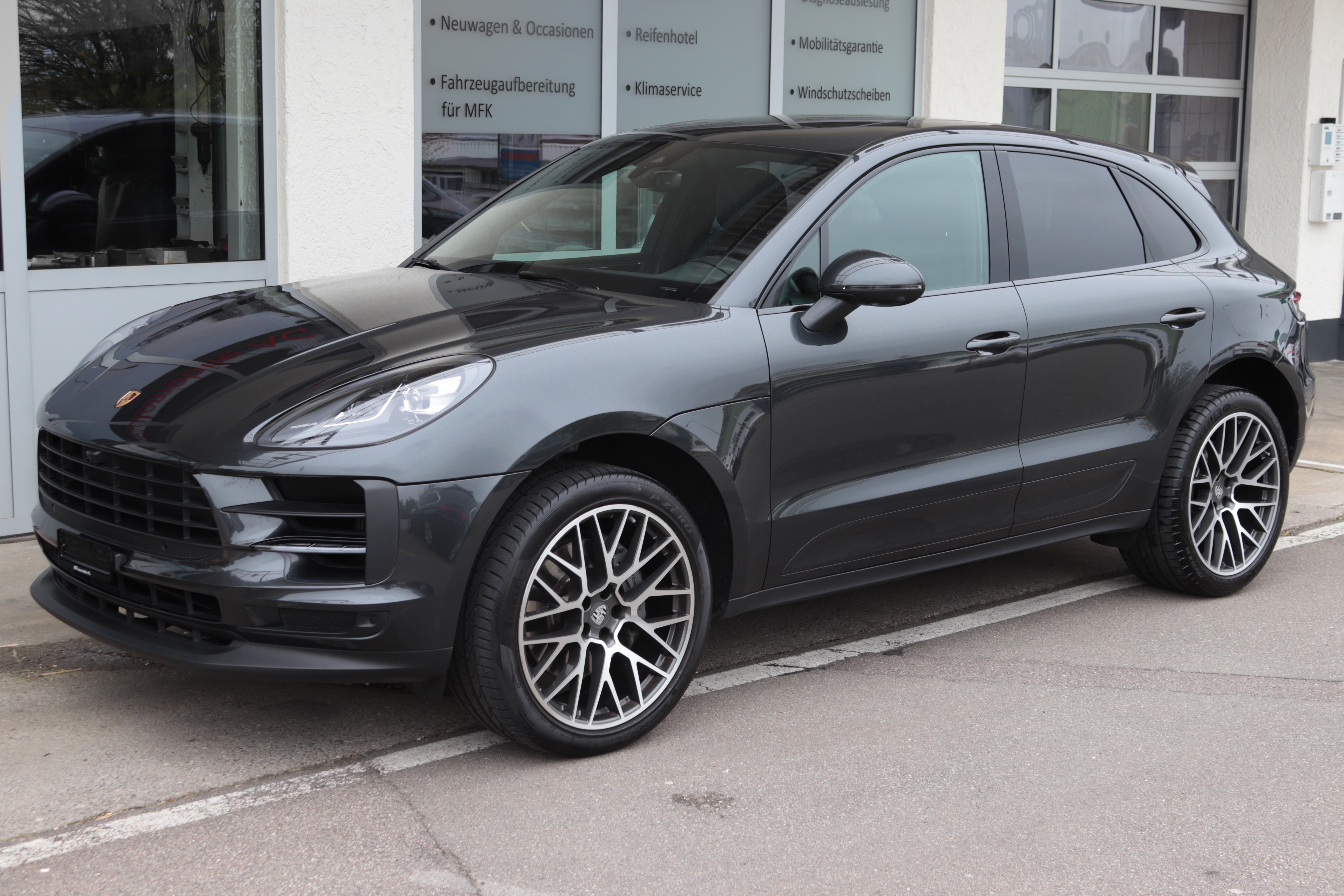 PORSCHE Macan S PDK