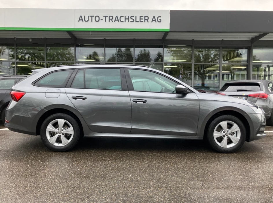 SKODA Octavia Combi 2.0 TDI DSG Ambition 4x4