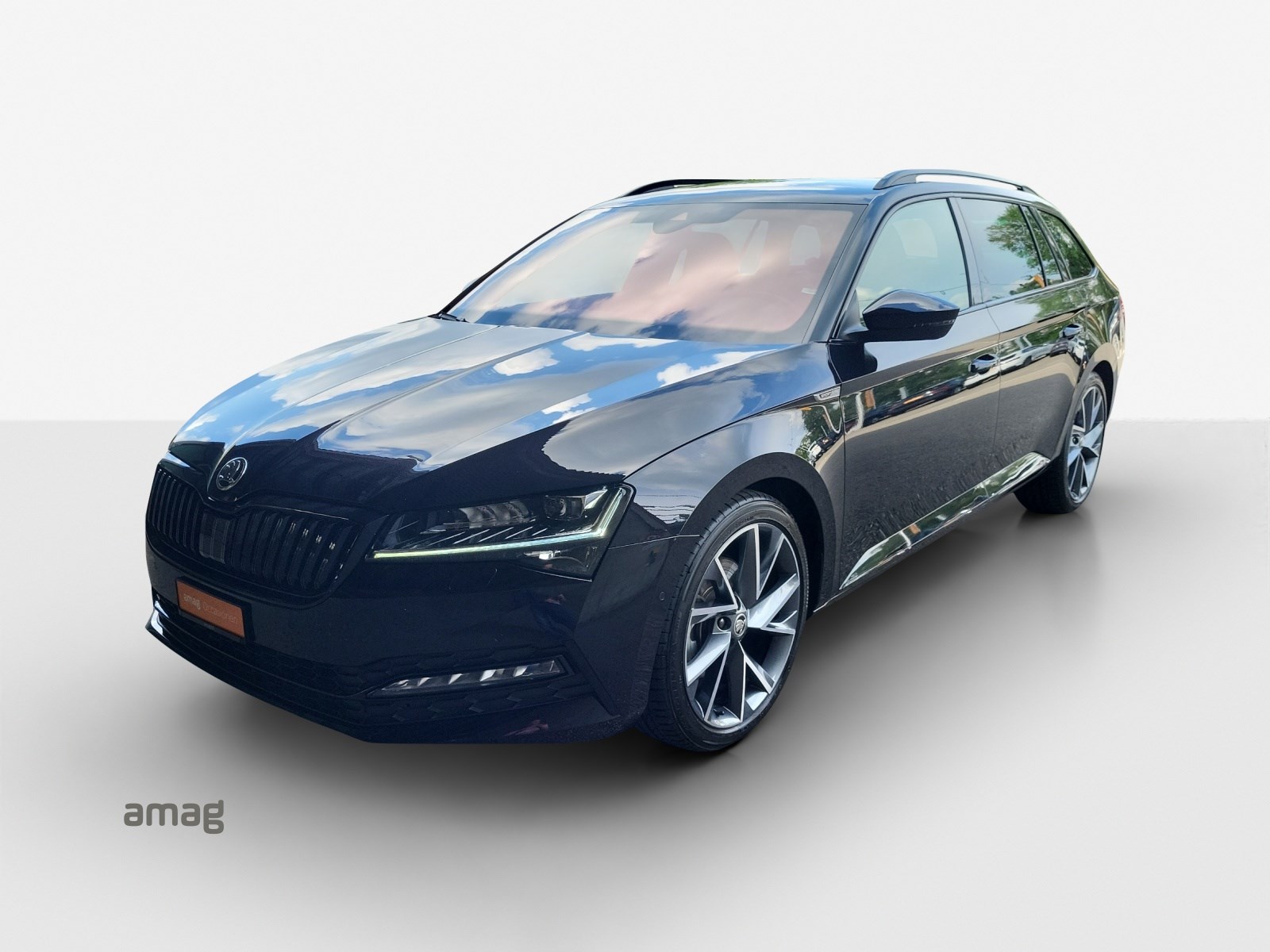 SKODA Superb Combi 2.0 TDi SportLine 4x4 DSG