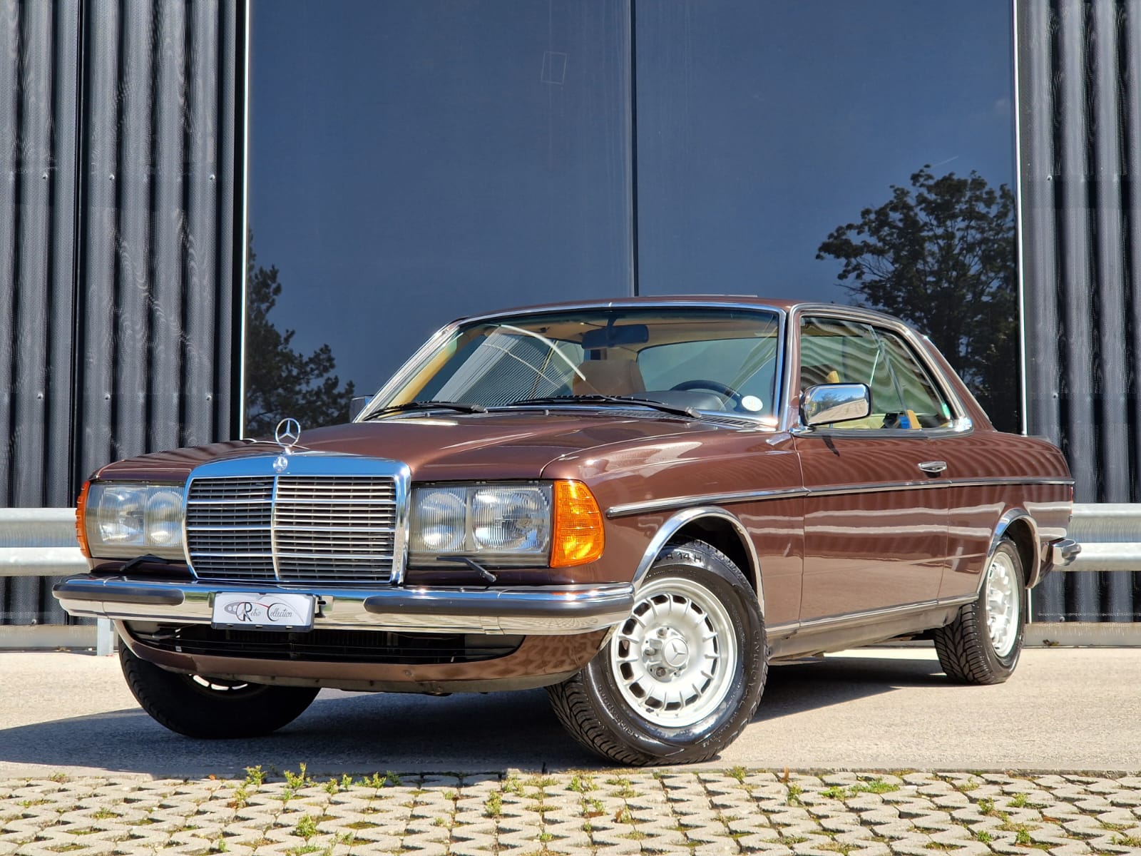 MERCEDES-BENZ 280 CE Automatic en excellent état et exp. vétéran 08.23.