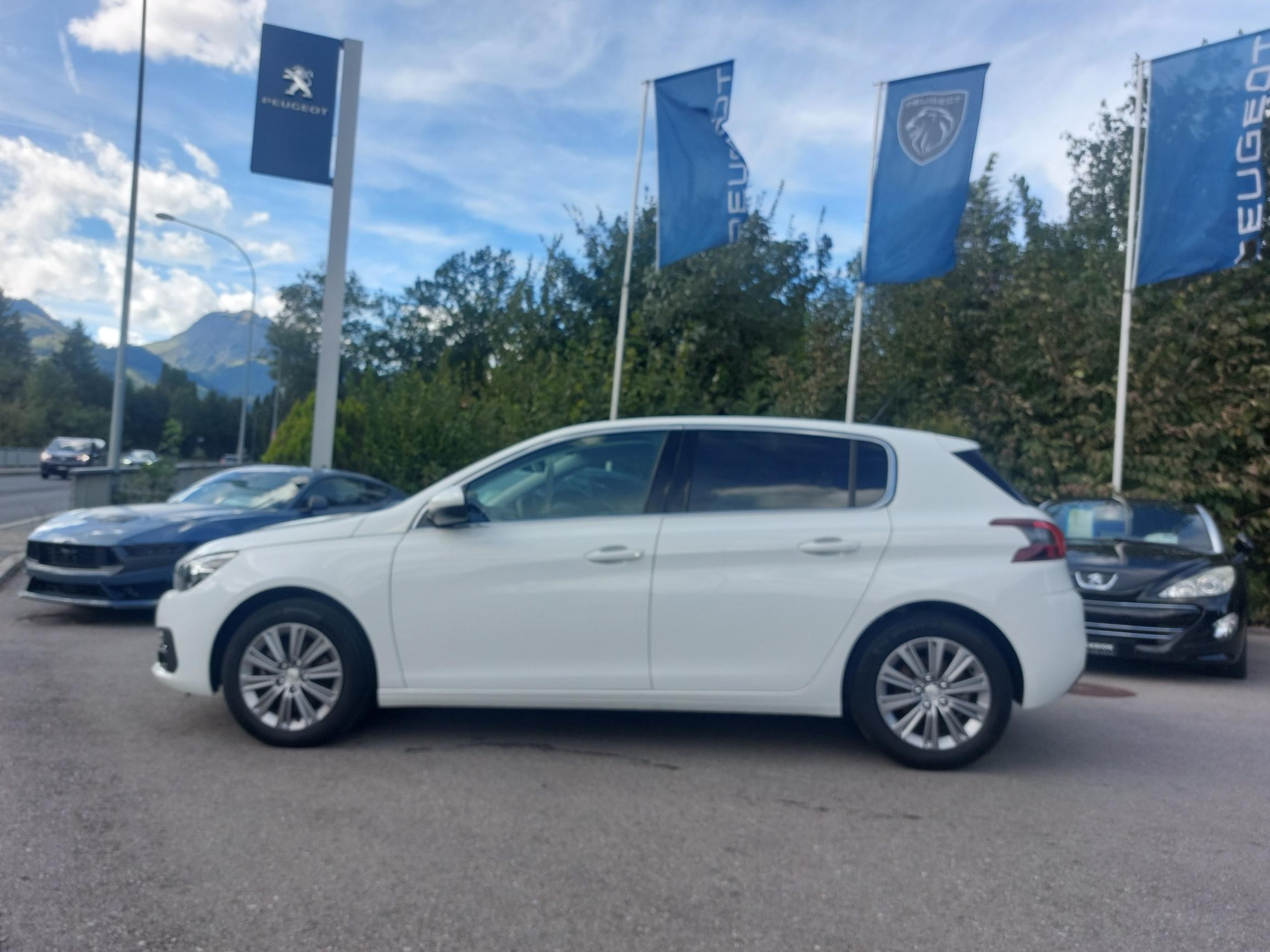 PEUGEOT 308 1.2 Pure Tech Allure Pack