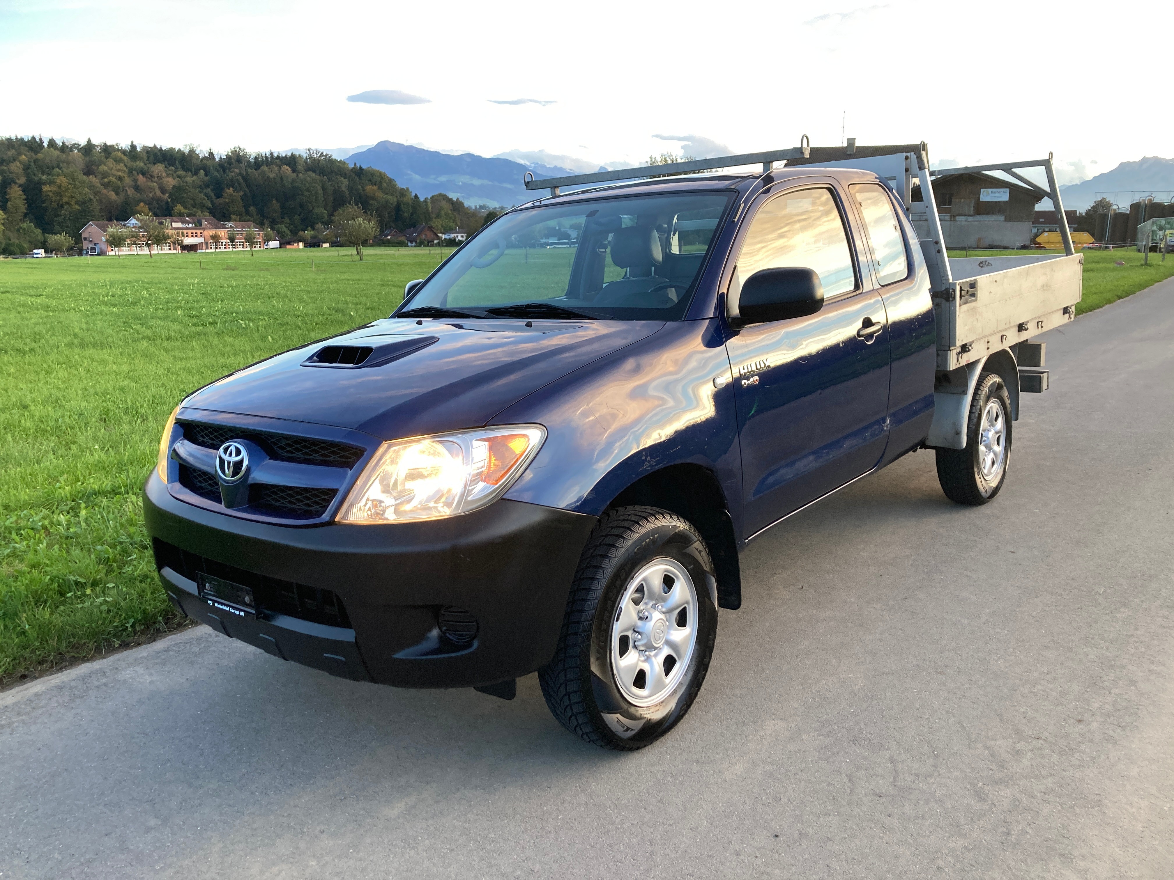 TOYOTA Hilux 4x4 ExtraCab LineaTerra