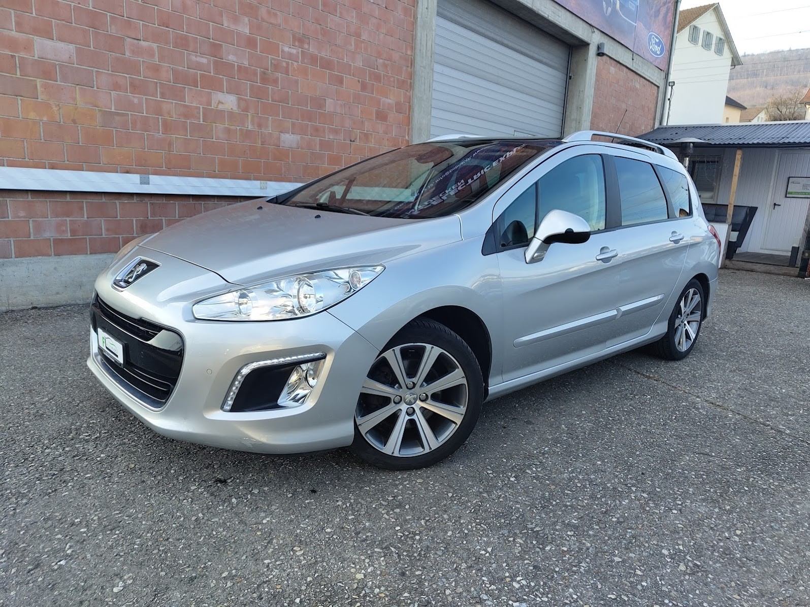 PEUGEOT 308 SW 1.6 16V Turbo Sport Pack Automatic