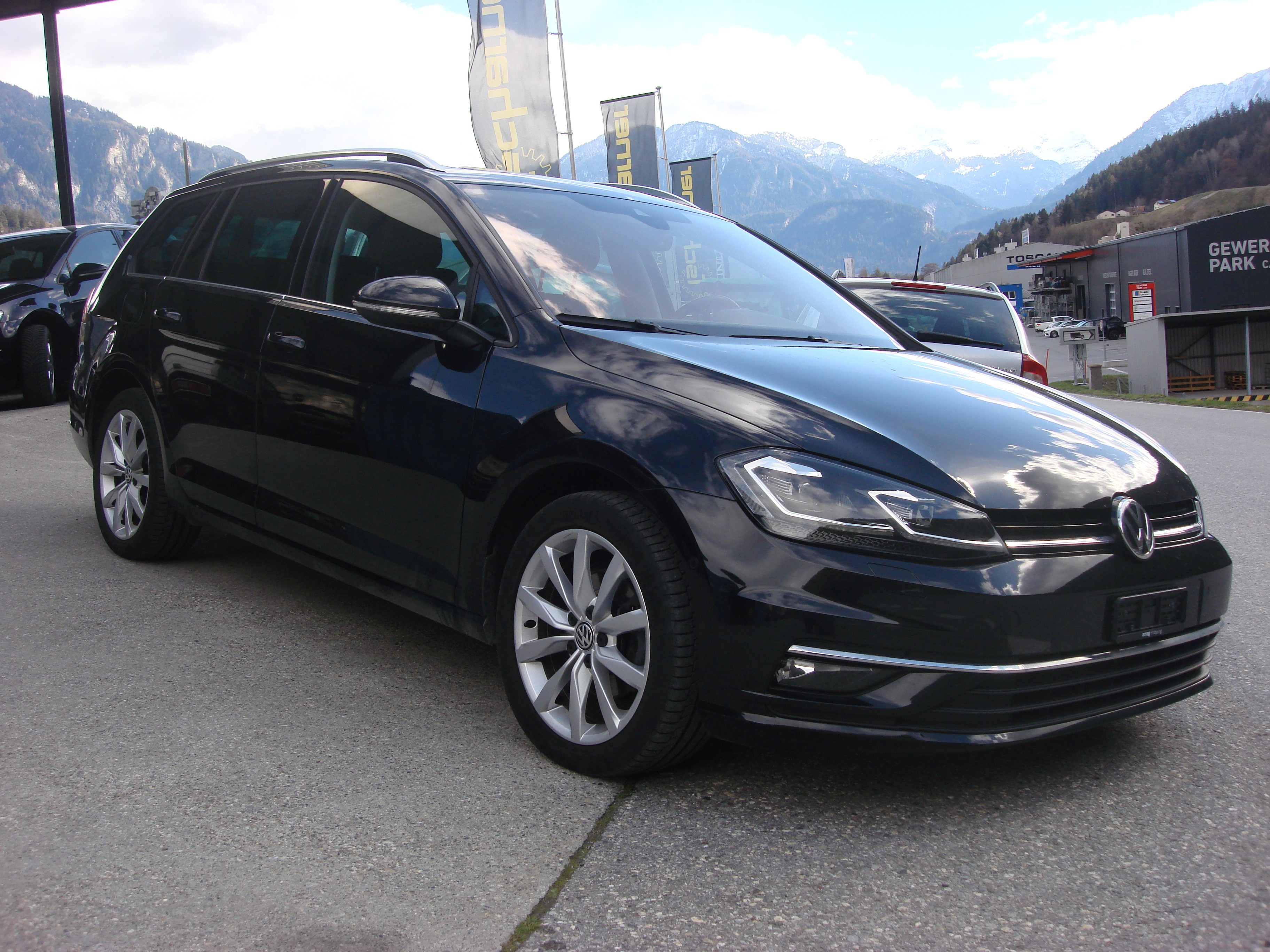 VW Golf Variant 2.0 TDI Highline 4Motion DSG