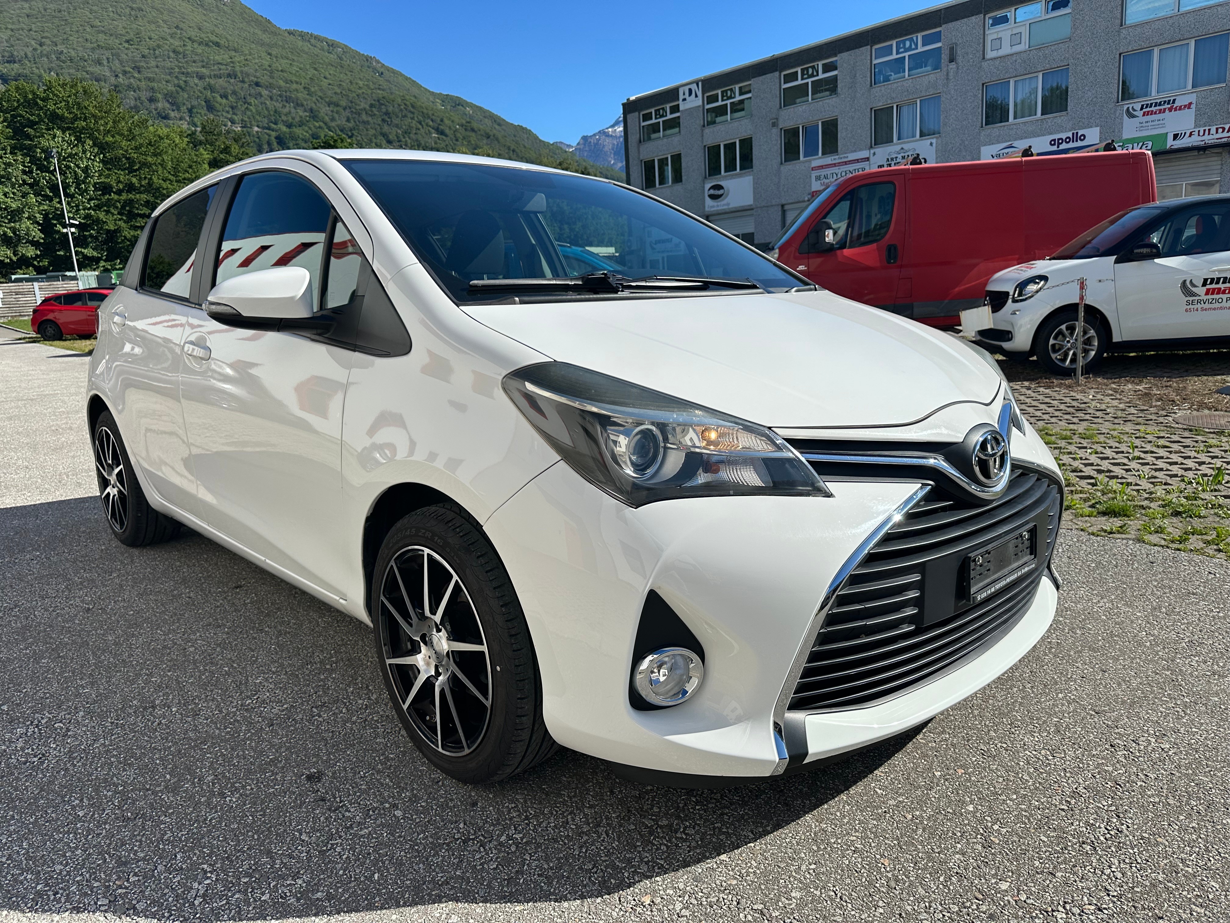 TOYOTA Yaris 1.4 D-4D Trend