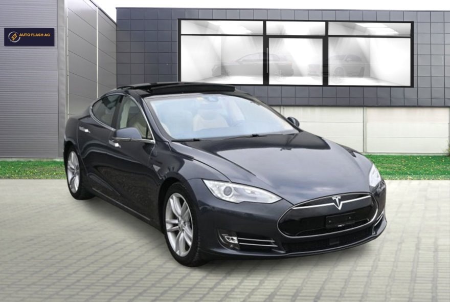 TESLA Model S 85 D