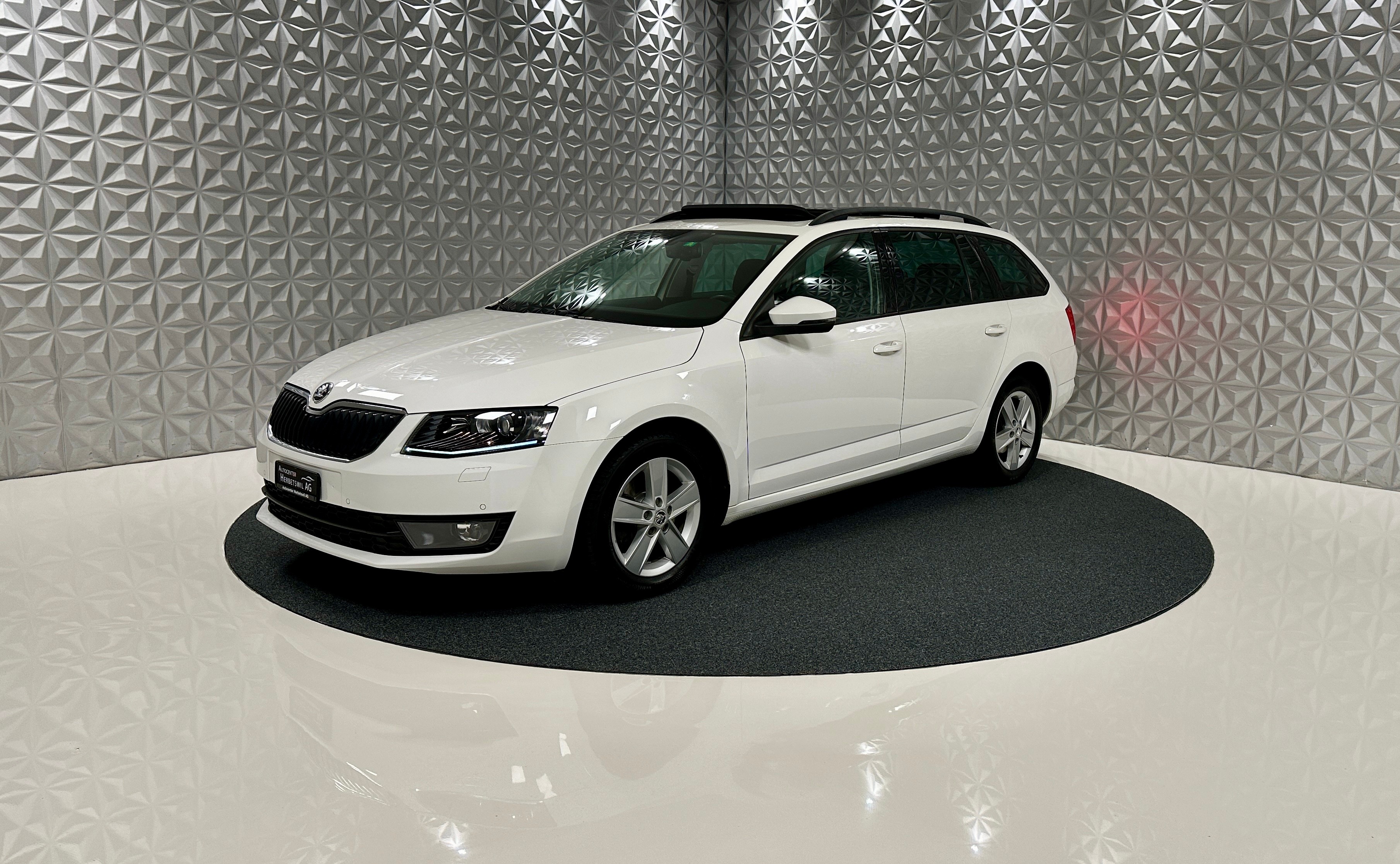 SKODA Octavia Combi 1.8 TSI Elegance 4x4 DSG