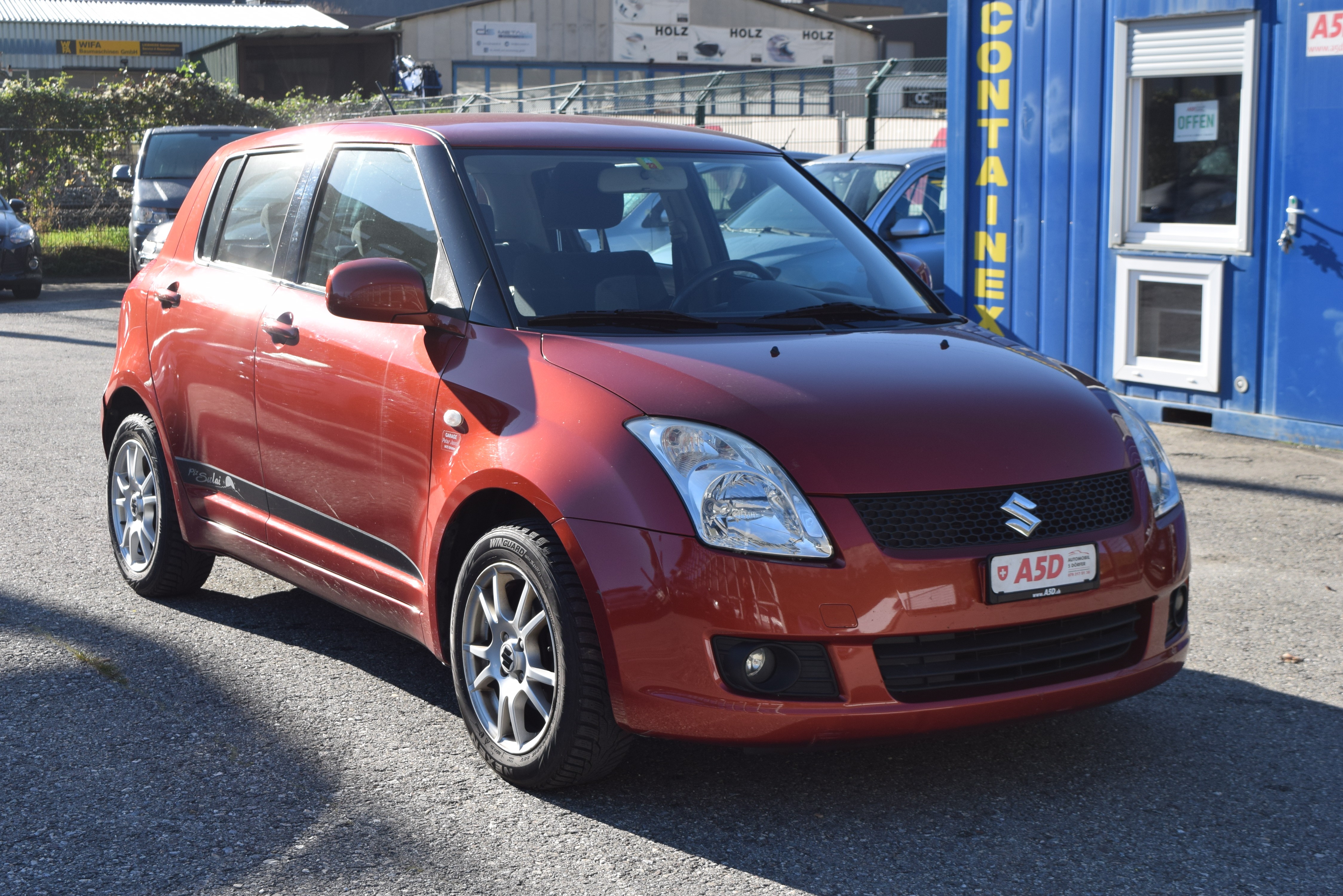 SUZUKI Swift 1.3i 16V GL Top Piz Sulai LE 4x4