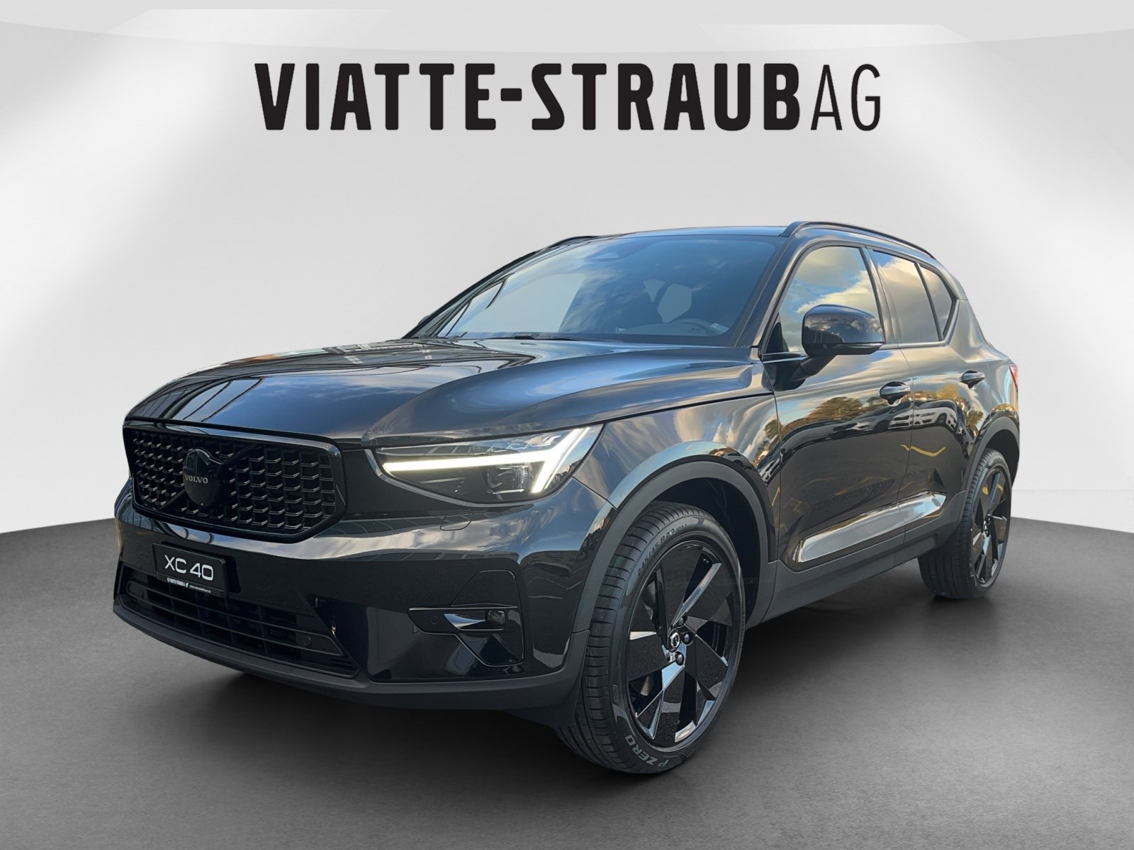 VOLVO XC40 2.0 B4 MH Ultra Black Edition