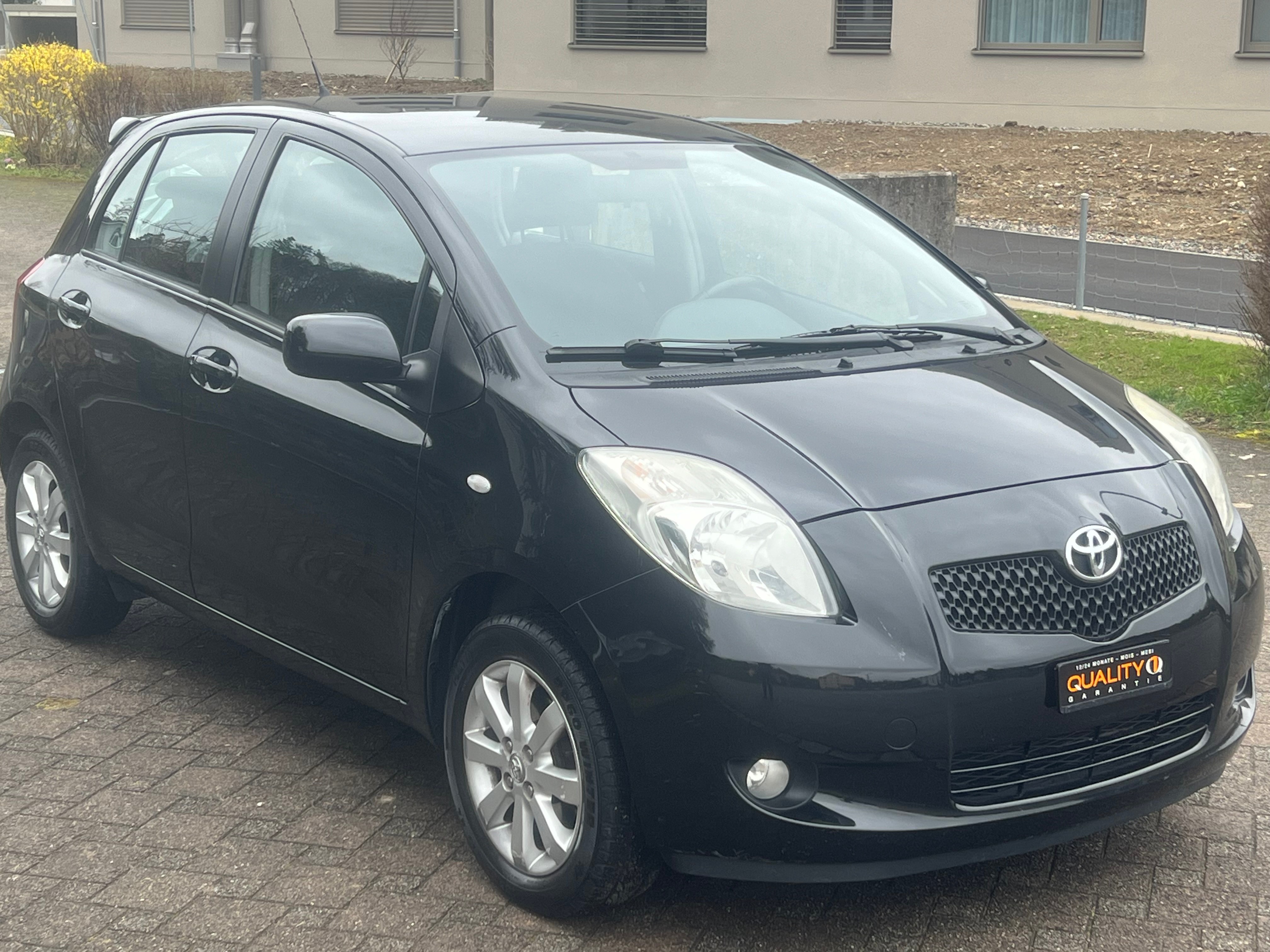 TOYOTA Yaris 1.3 Chic