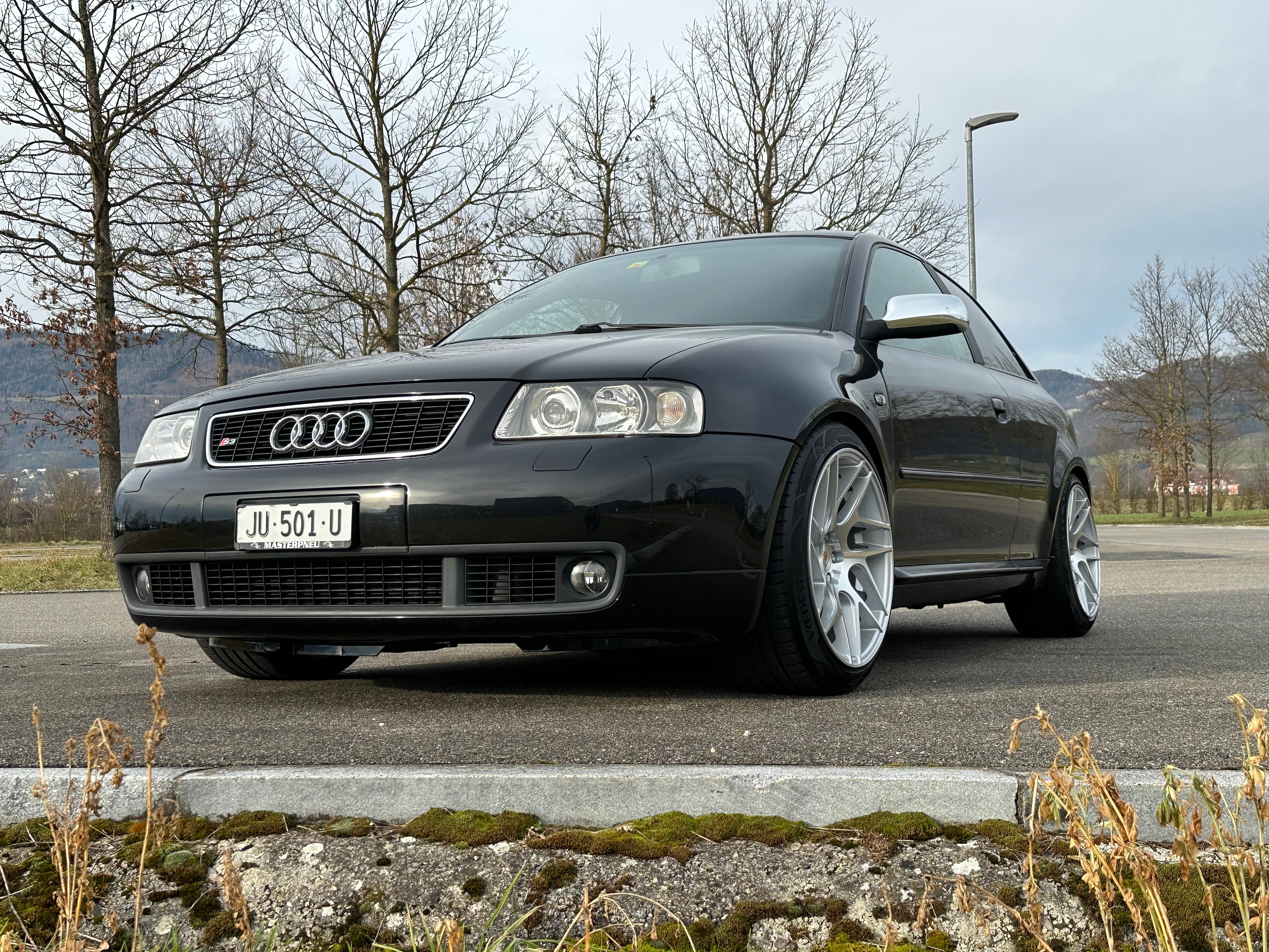 AUDI S3 quattro